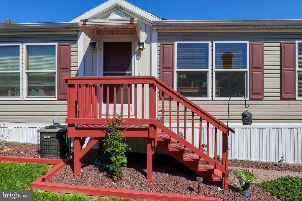 Photo of 156 WESTBROOK DR, EPHRATA, PA 17522 (MLS # PALA2033088)