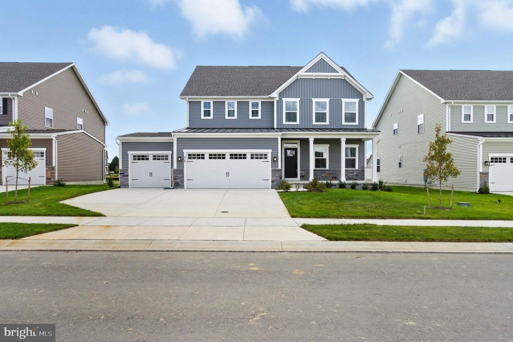 Photo of 618 Vessel Drive, MIDDLETOWN, DE 19709 (MLS # DENC2090818)