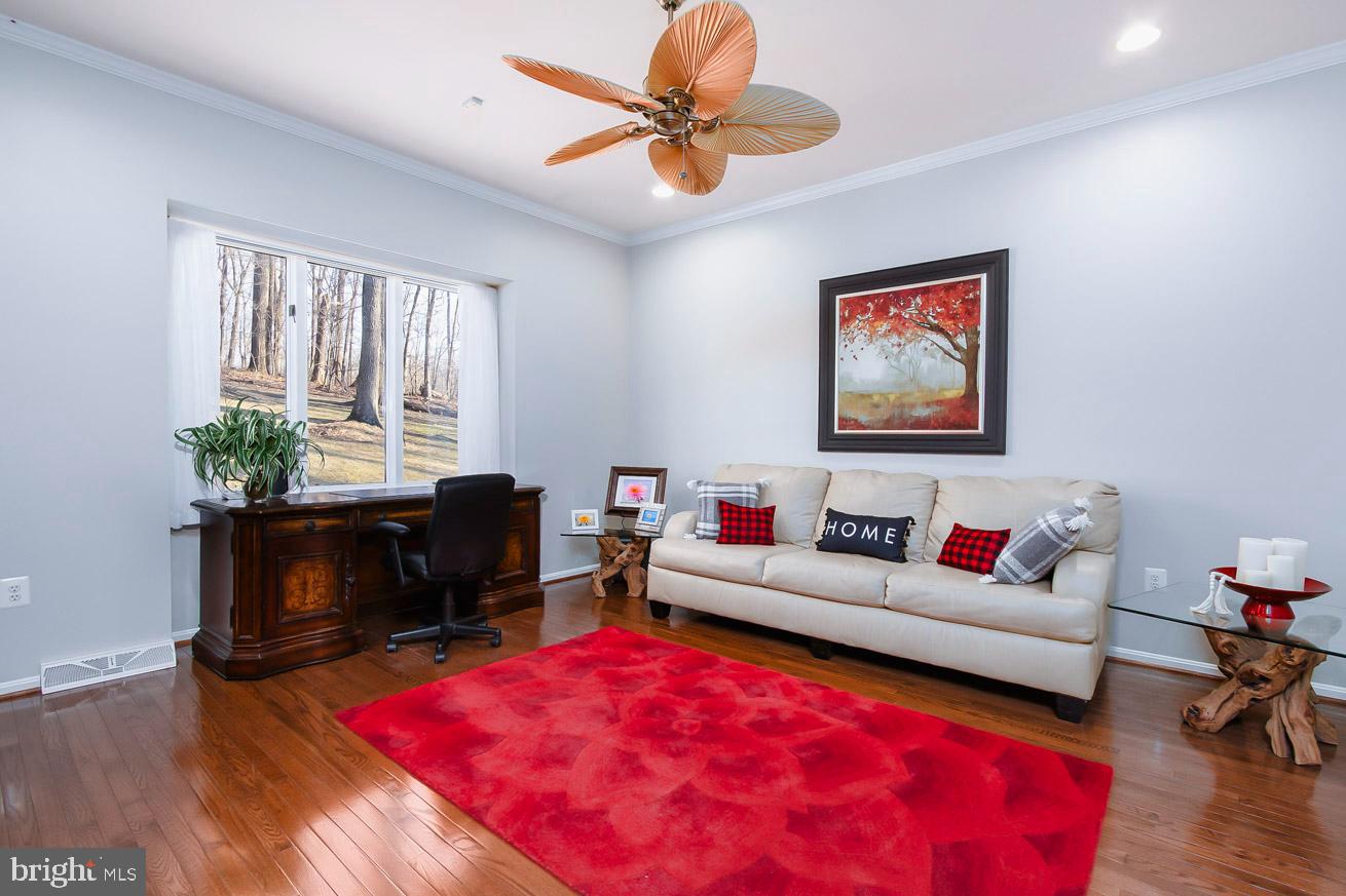 FOREST HILL - Residential