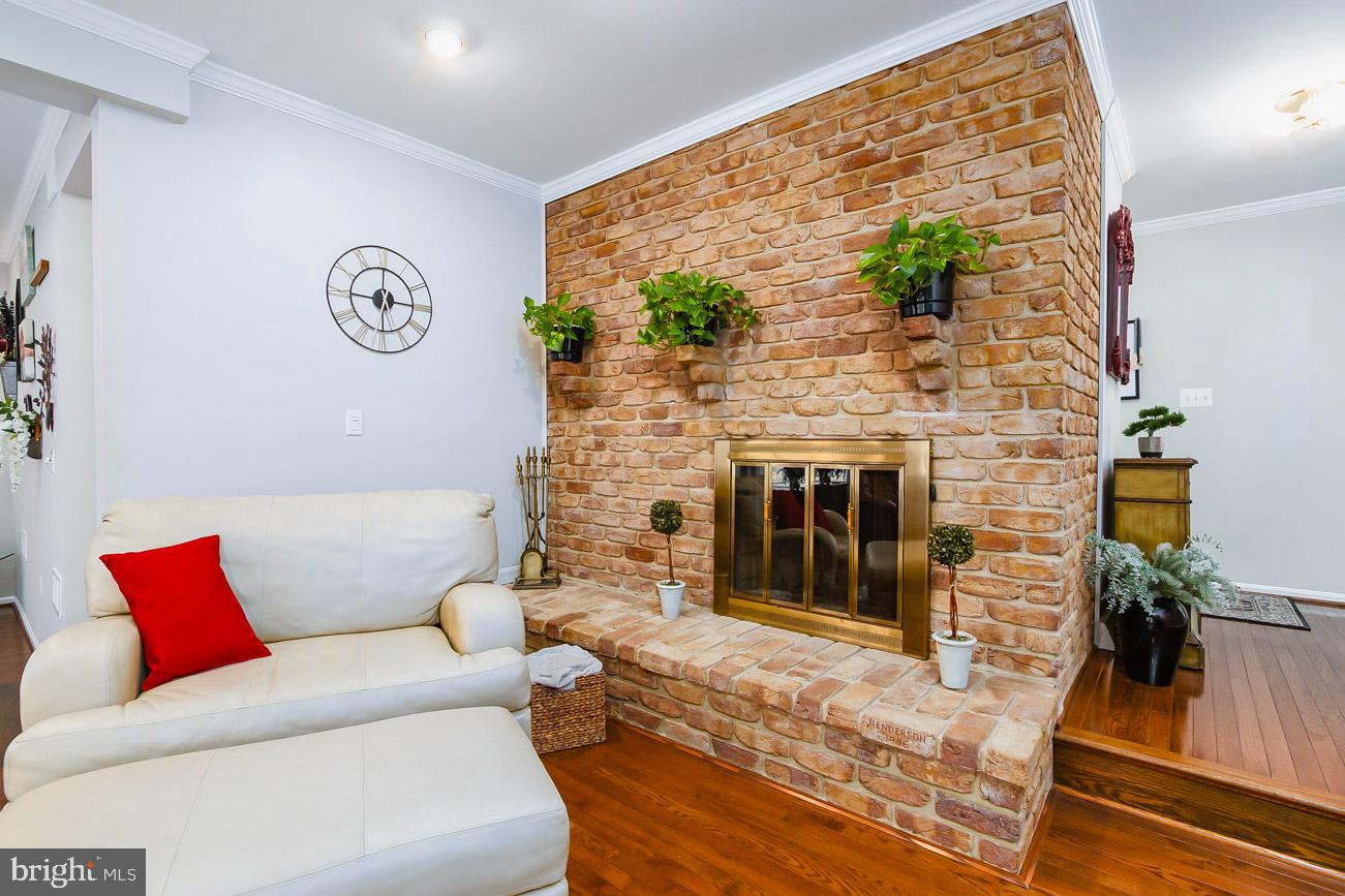 FOREST HILL - Residential