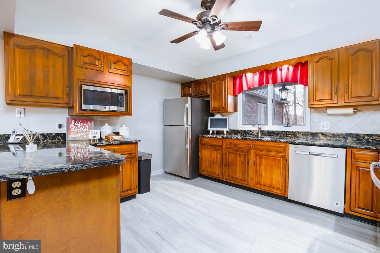 FOREST HILL - Residential