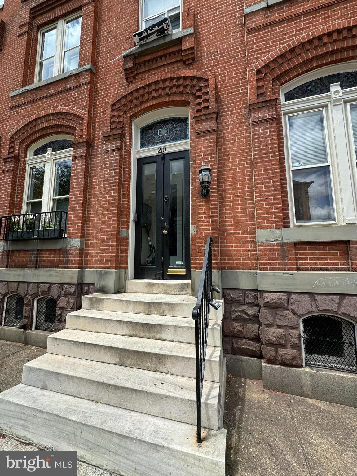 BOLTON HILL HISTORIC DISTRICT - Residential Lease