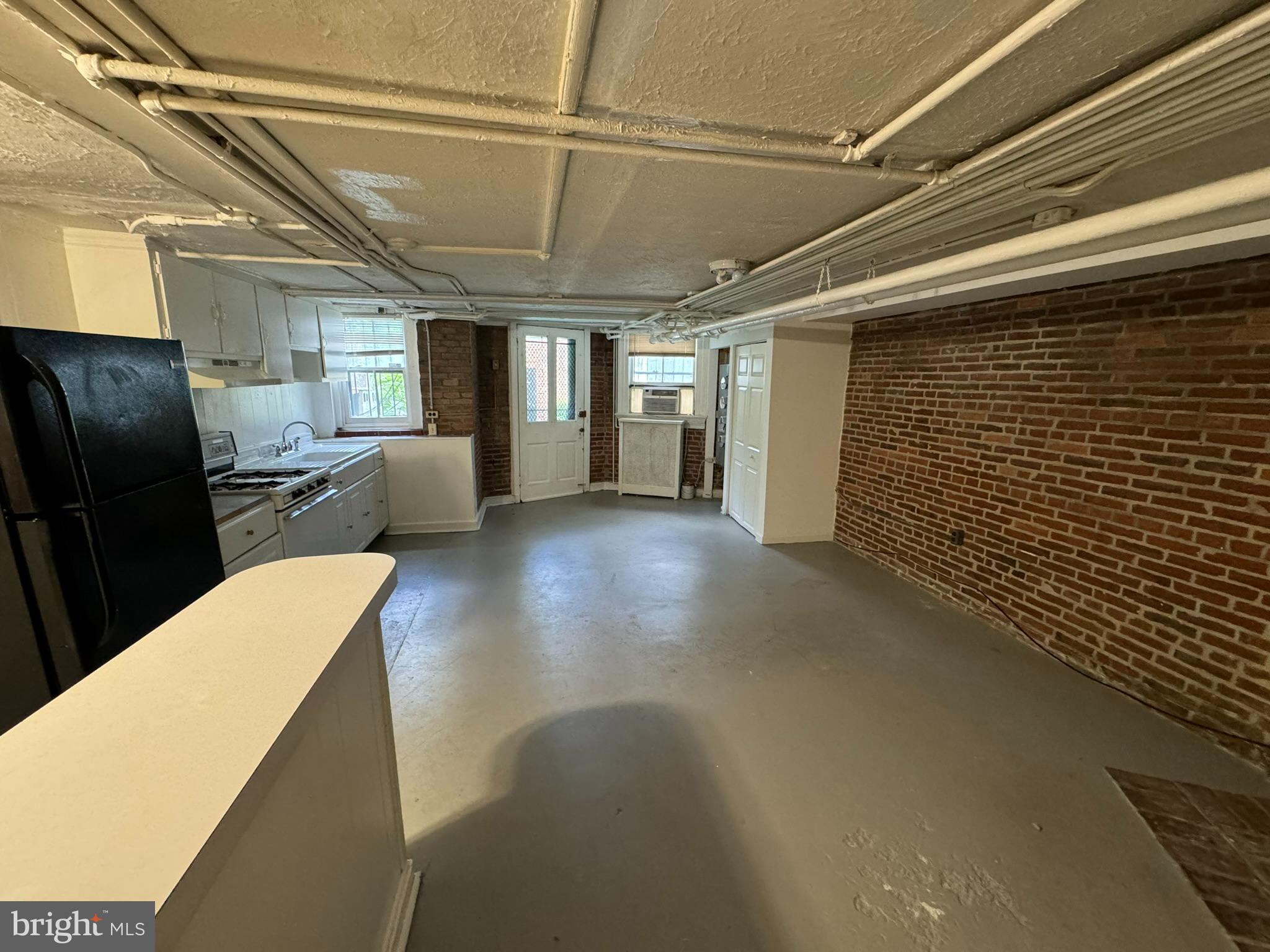 BOLTON HILL HISTORIC DISTRICT - Residential Lease