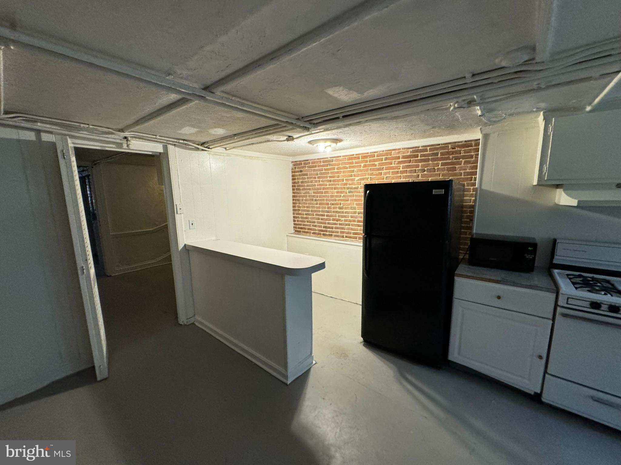 BOLTON HILL HISTORIC DISTRICT - Residential Lease