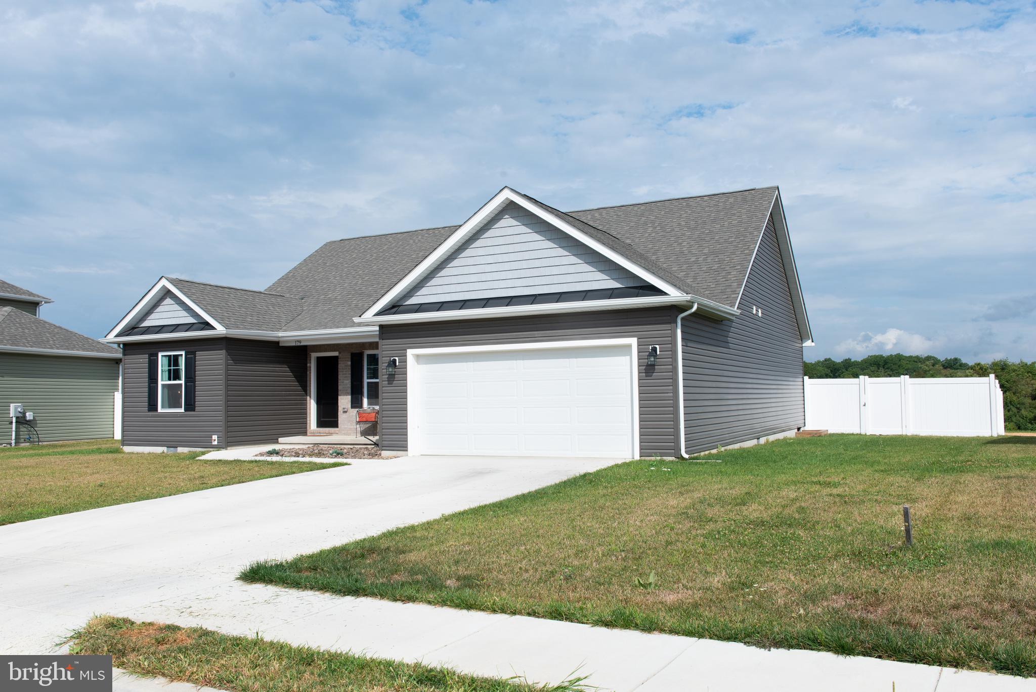 HERITAGE HILLS - Residential