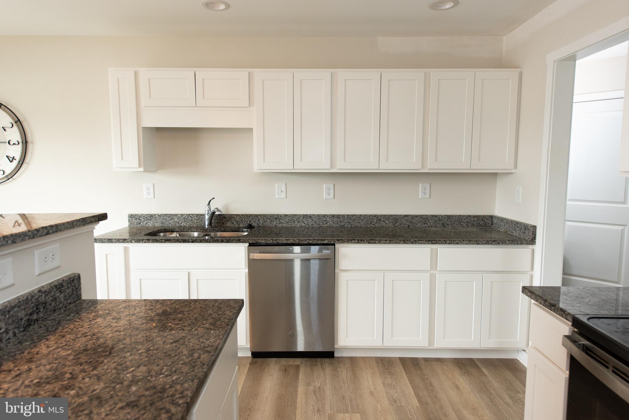 HERITAGE HILLS - Residential