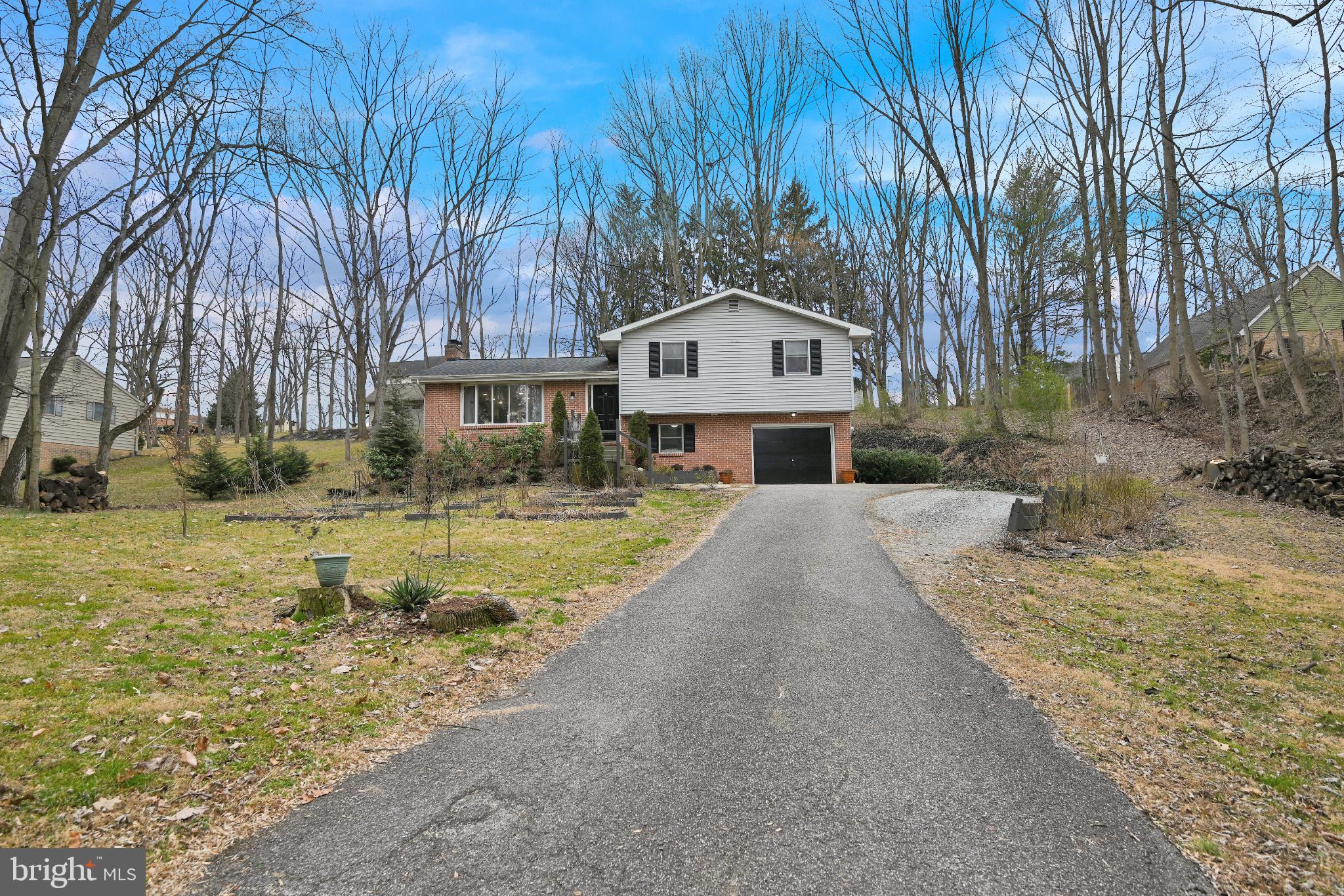 LOCUST GROVE GARDENS - Residential