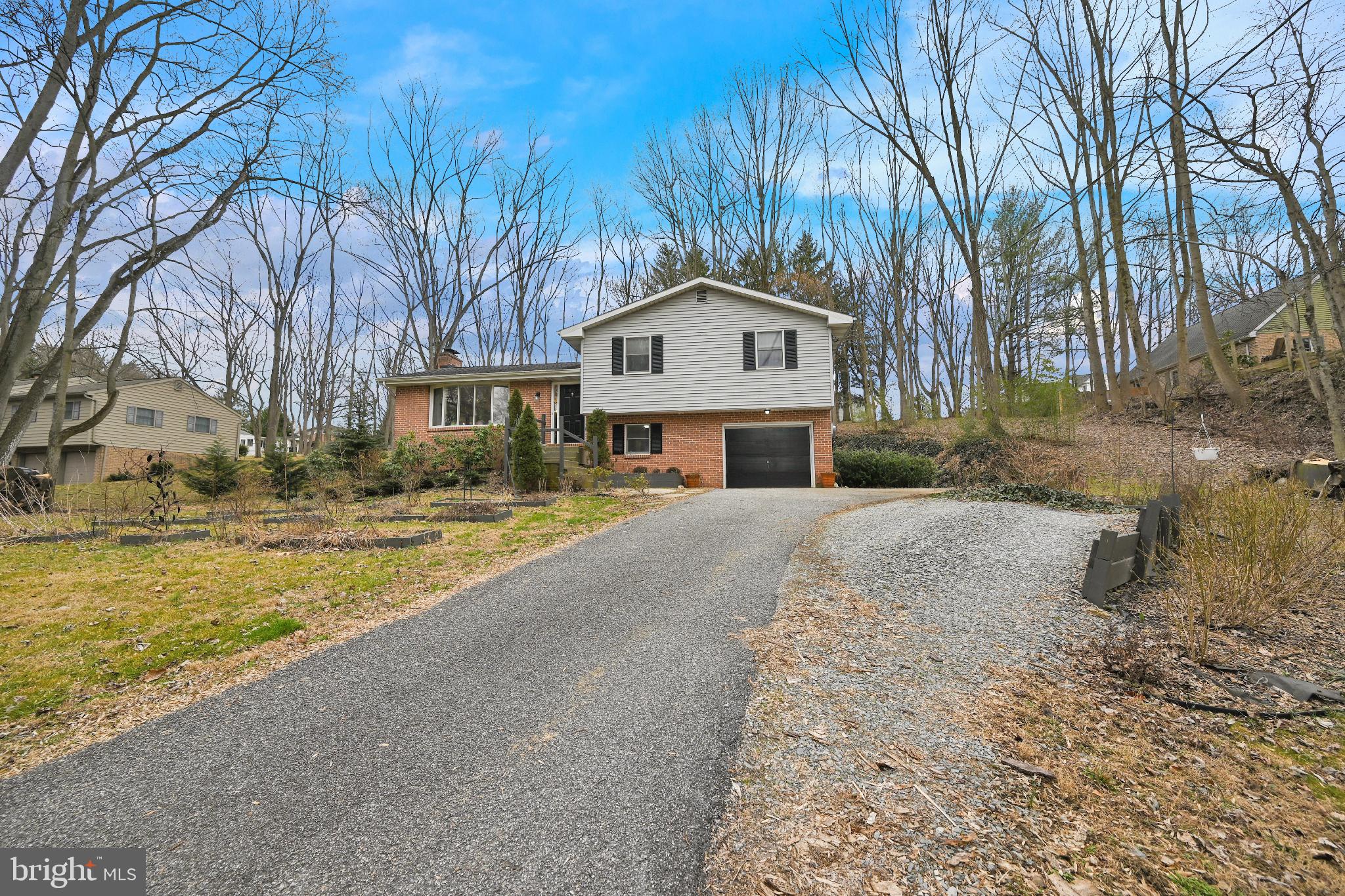 LOCUST GROVE GARDENS - Residential