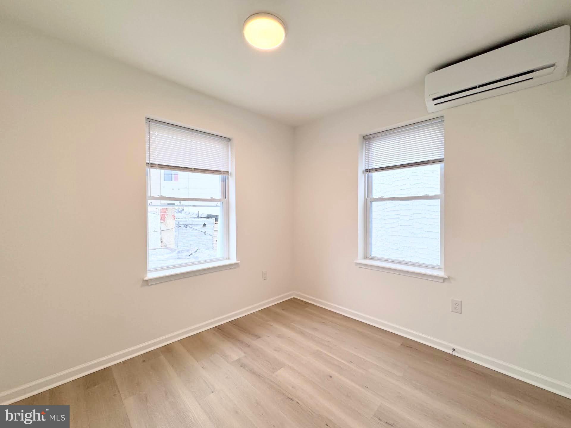 KENSINGTON - Residential Lease