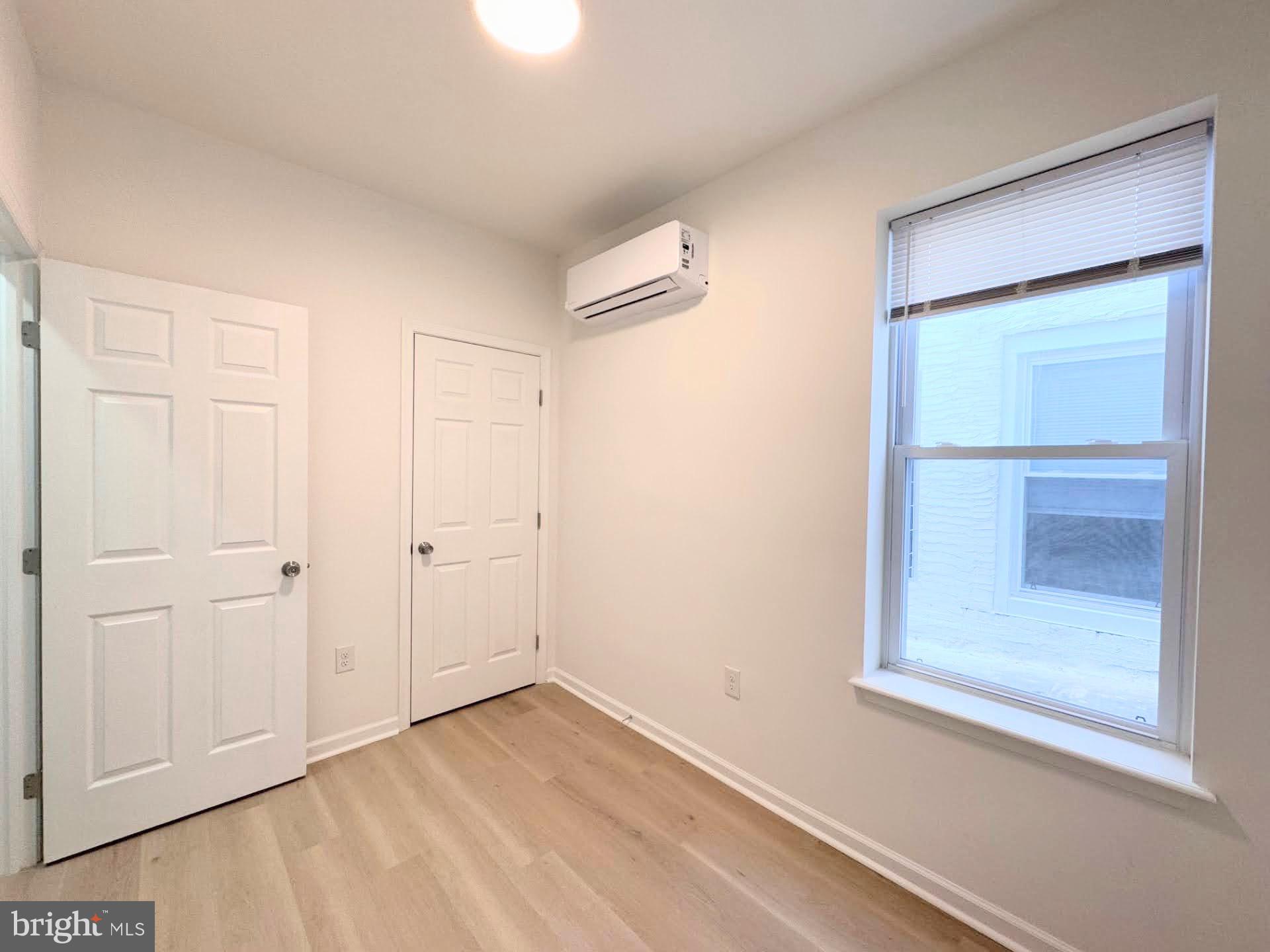 KENSINGTON - Residential Lease