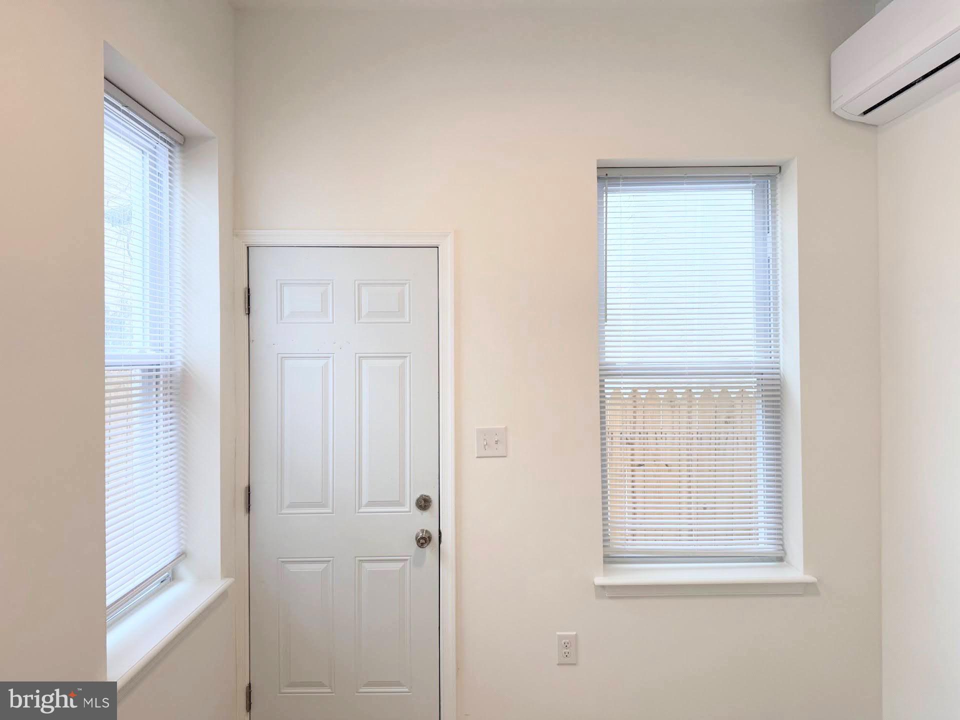 KENSINGTON - Residential Lease