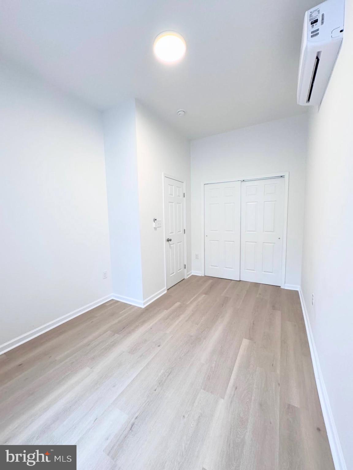 KENSINGTON - Residential Lease