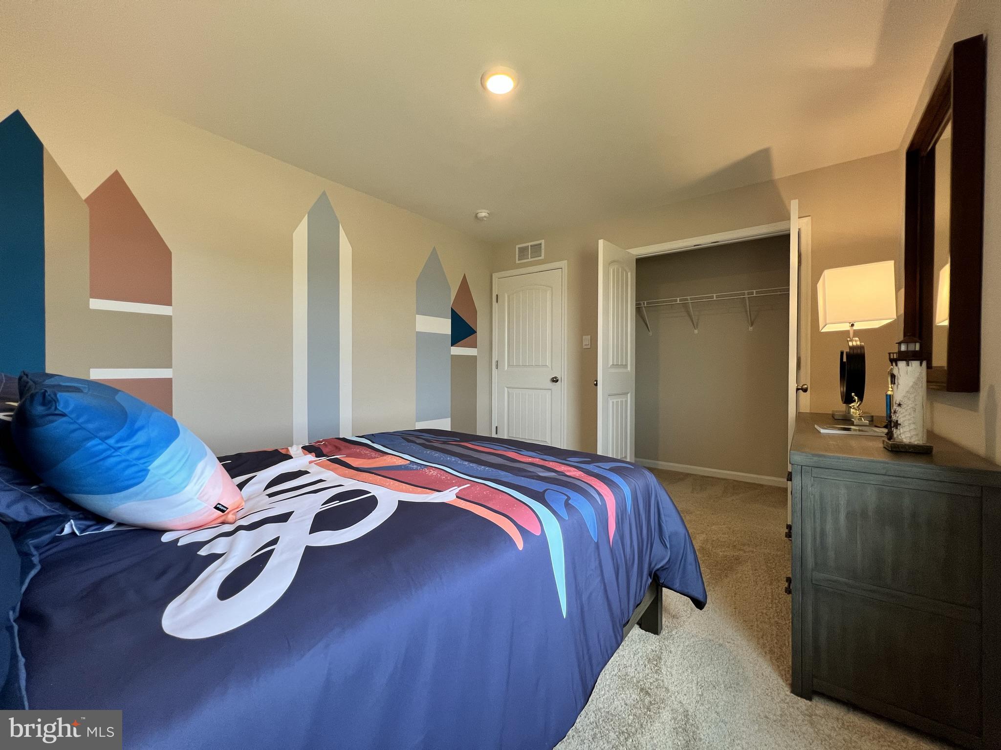 THE GRANARY AT DRAPER FARM - Residential