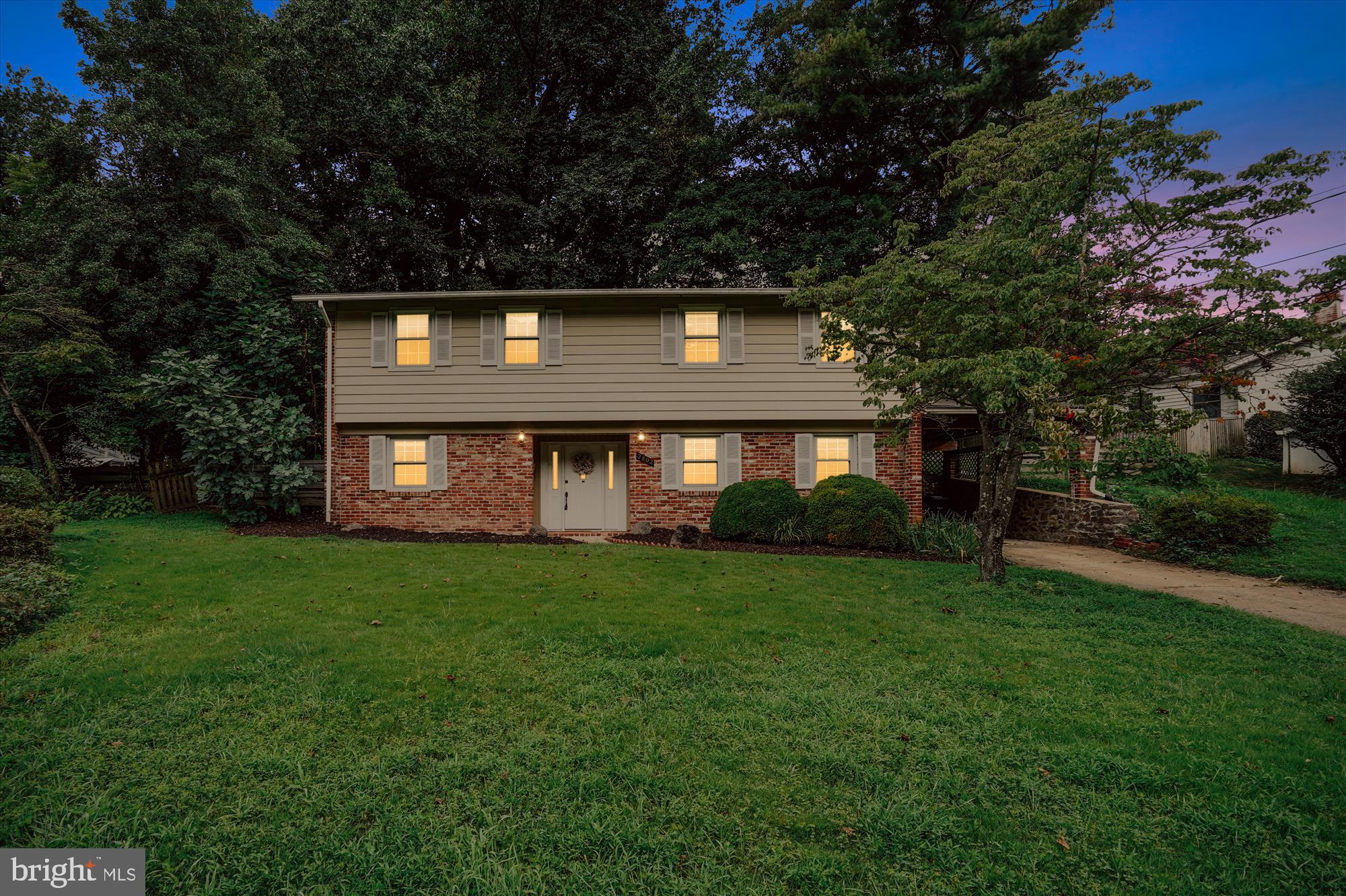 SLEEPY HOLLOW WOODS - Residential