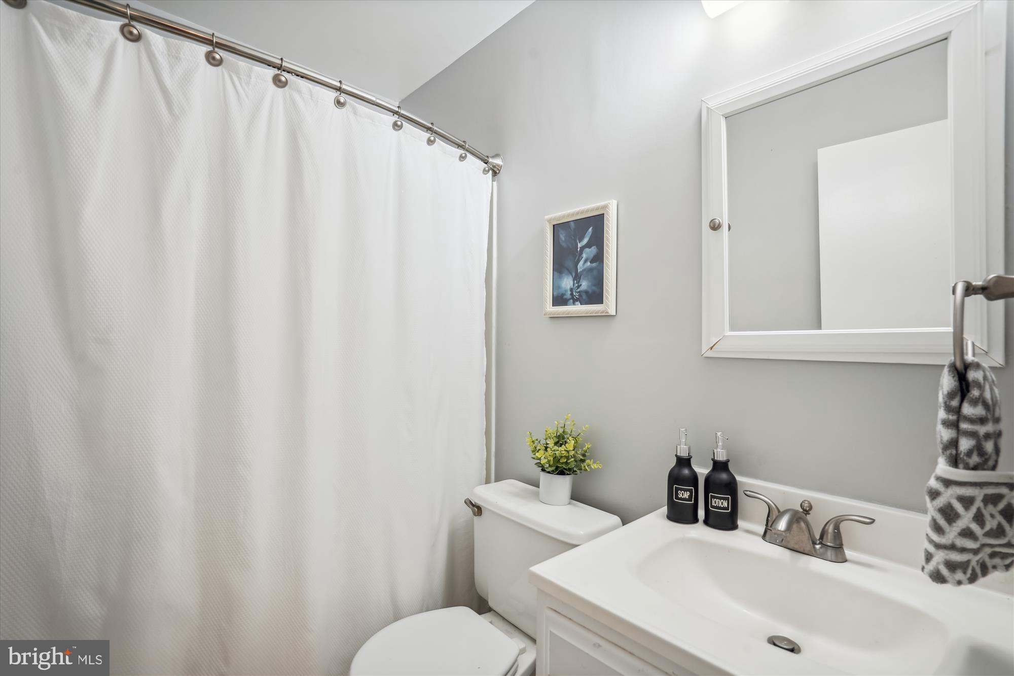 SLEEPY HOLLOW WOODS - Residential