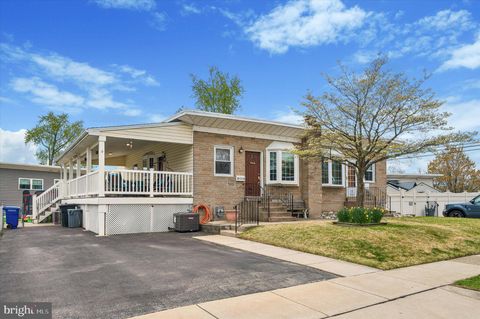 Photo of 82 Hoffman Road, RIDLEY PARK, PA 19078 (MLS # PADE2112640)