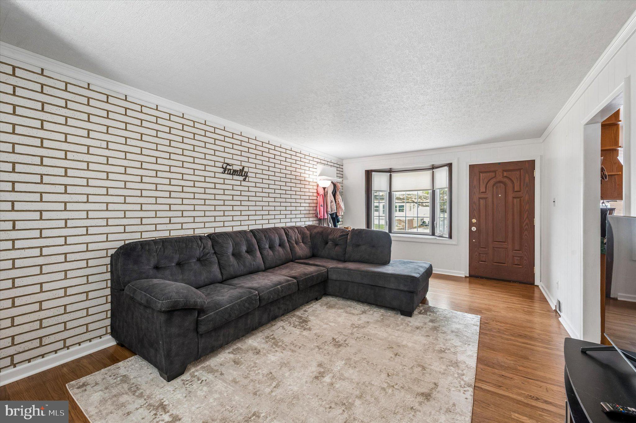 LEEDOM ESTS - Residential