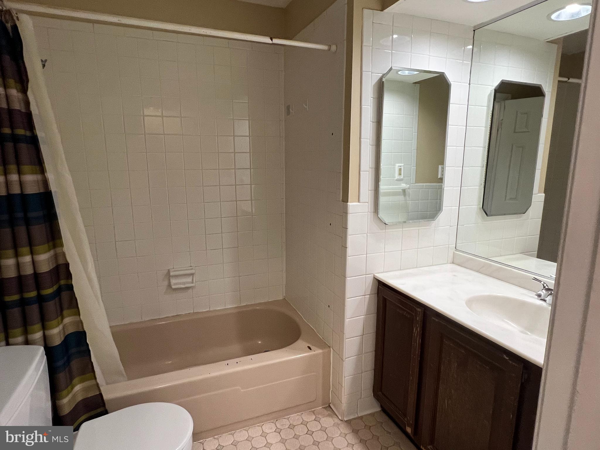 DALE CITY - Residential