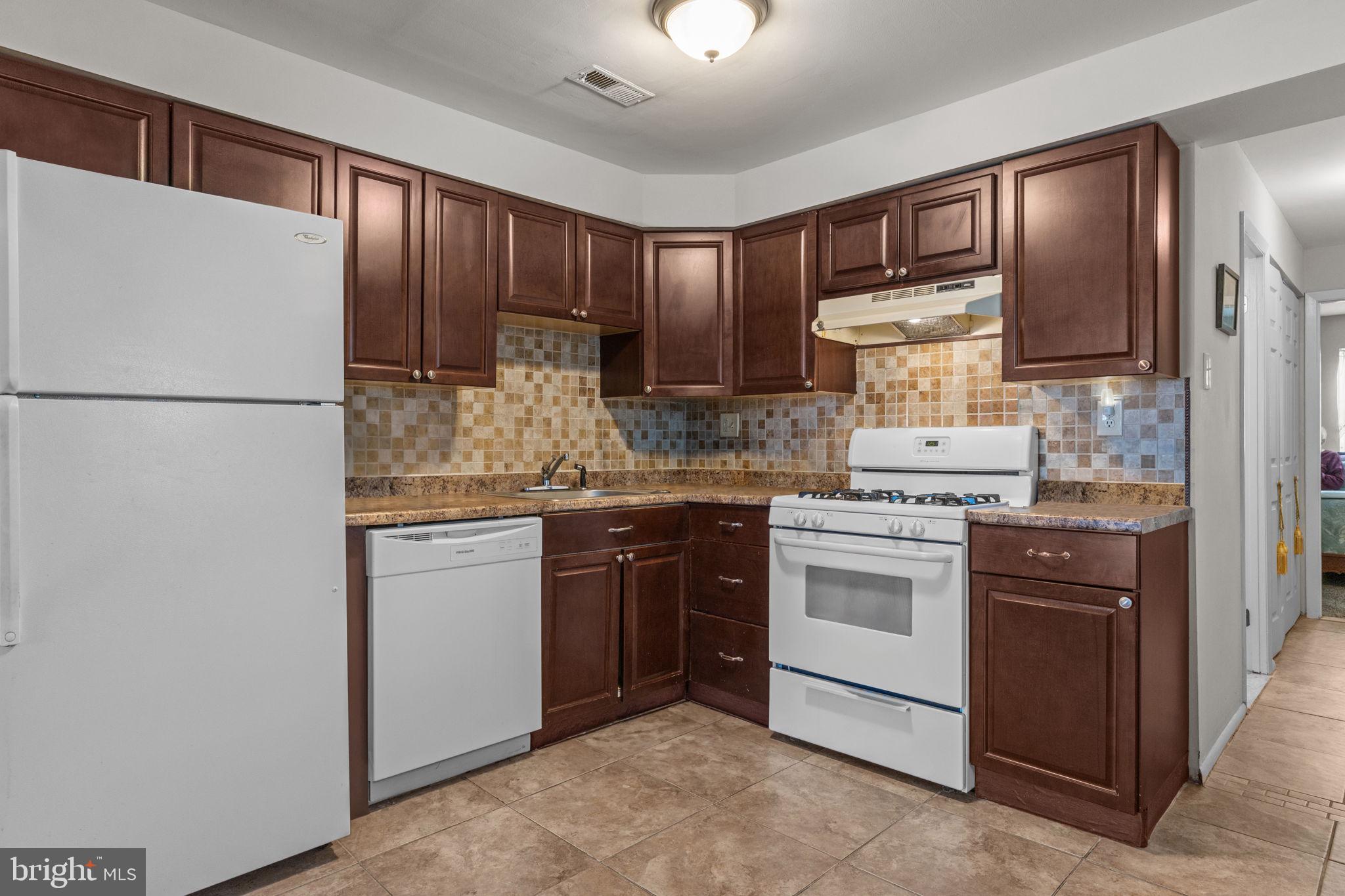 SOMERTON - Residential Income