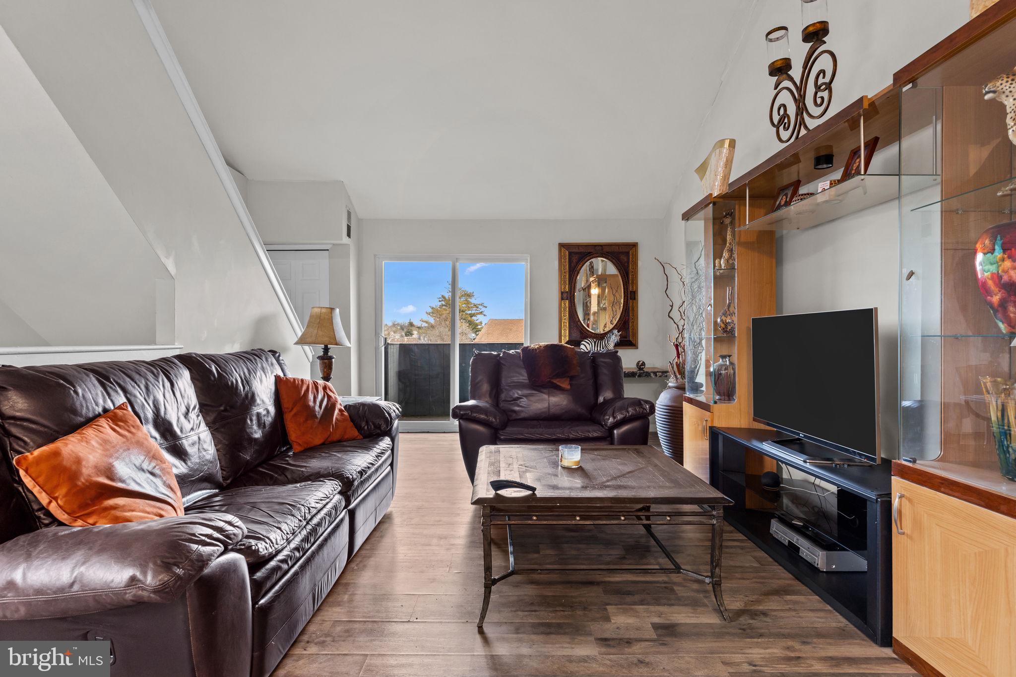 SOMERTON - Residential Income