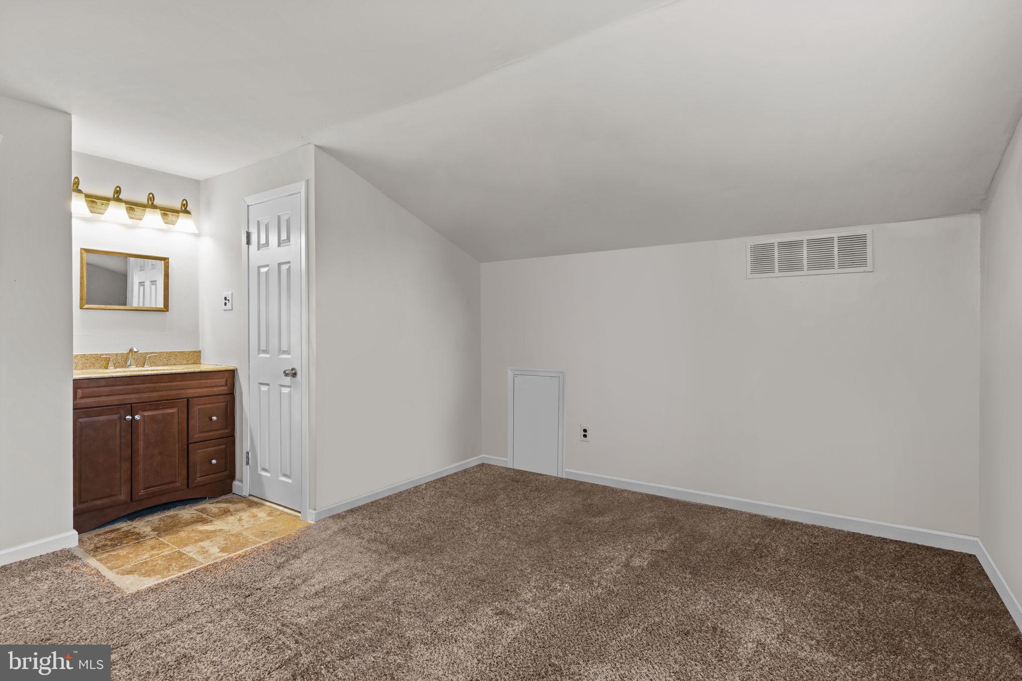 SOMERTON - Residential Income