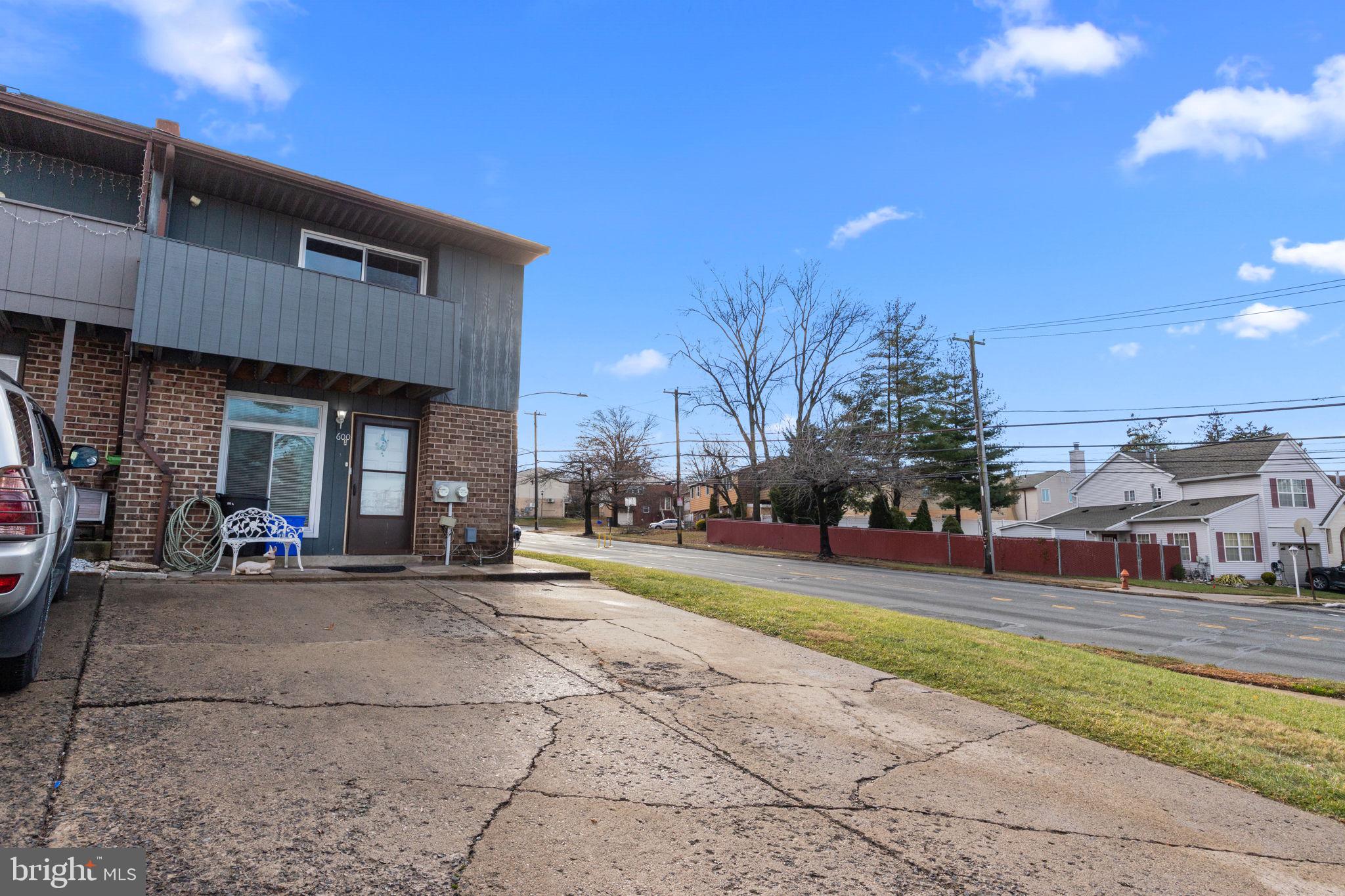 SOMERTON - Residential Income