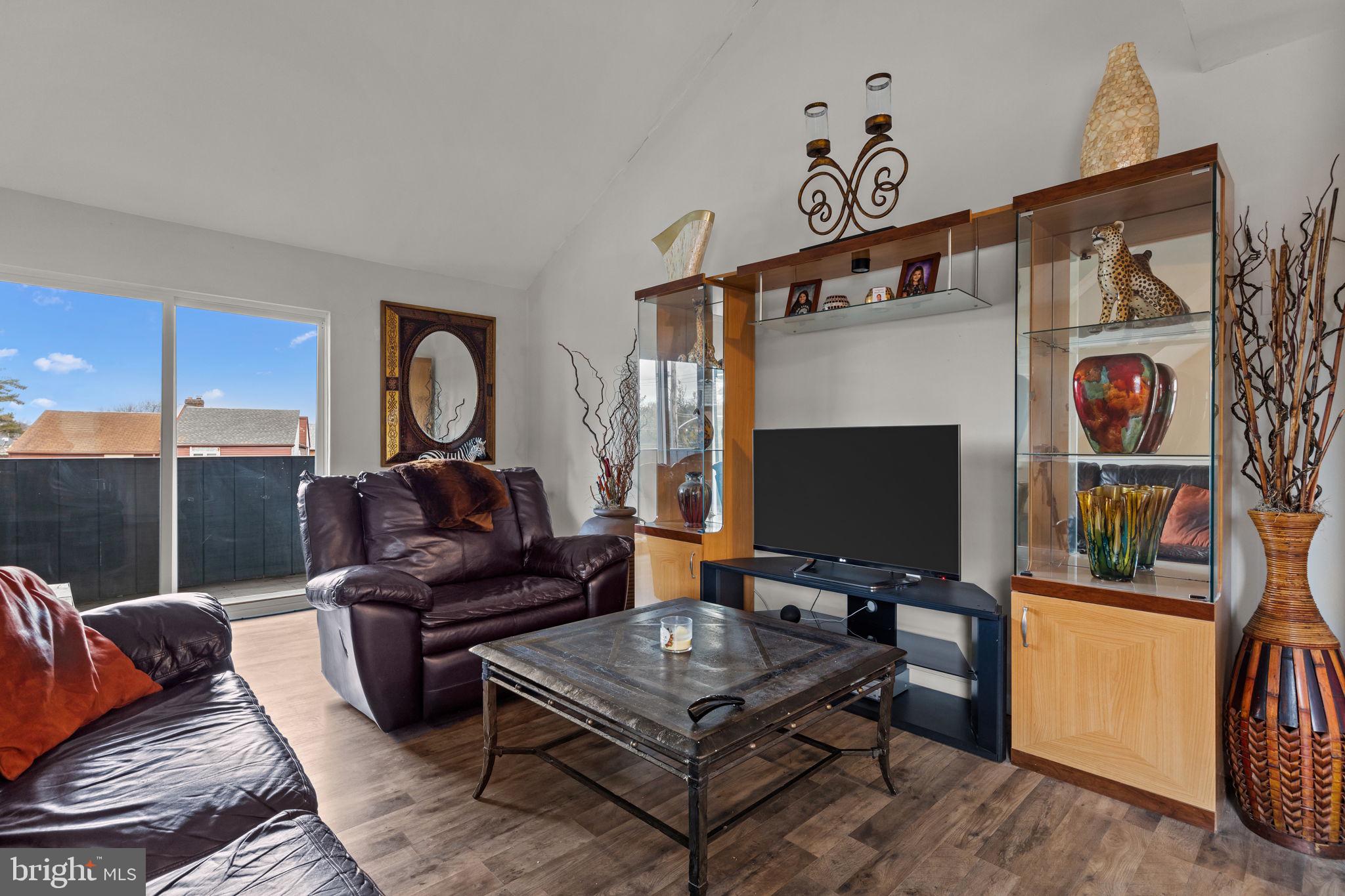 SOMERTON - Residential Income