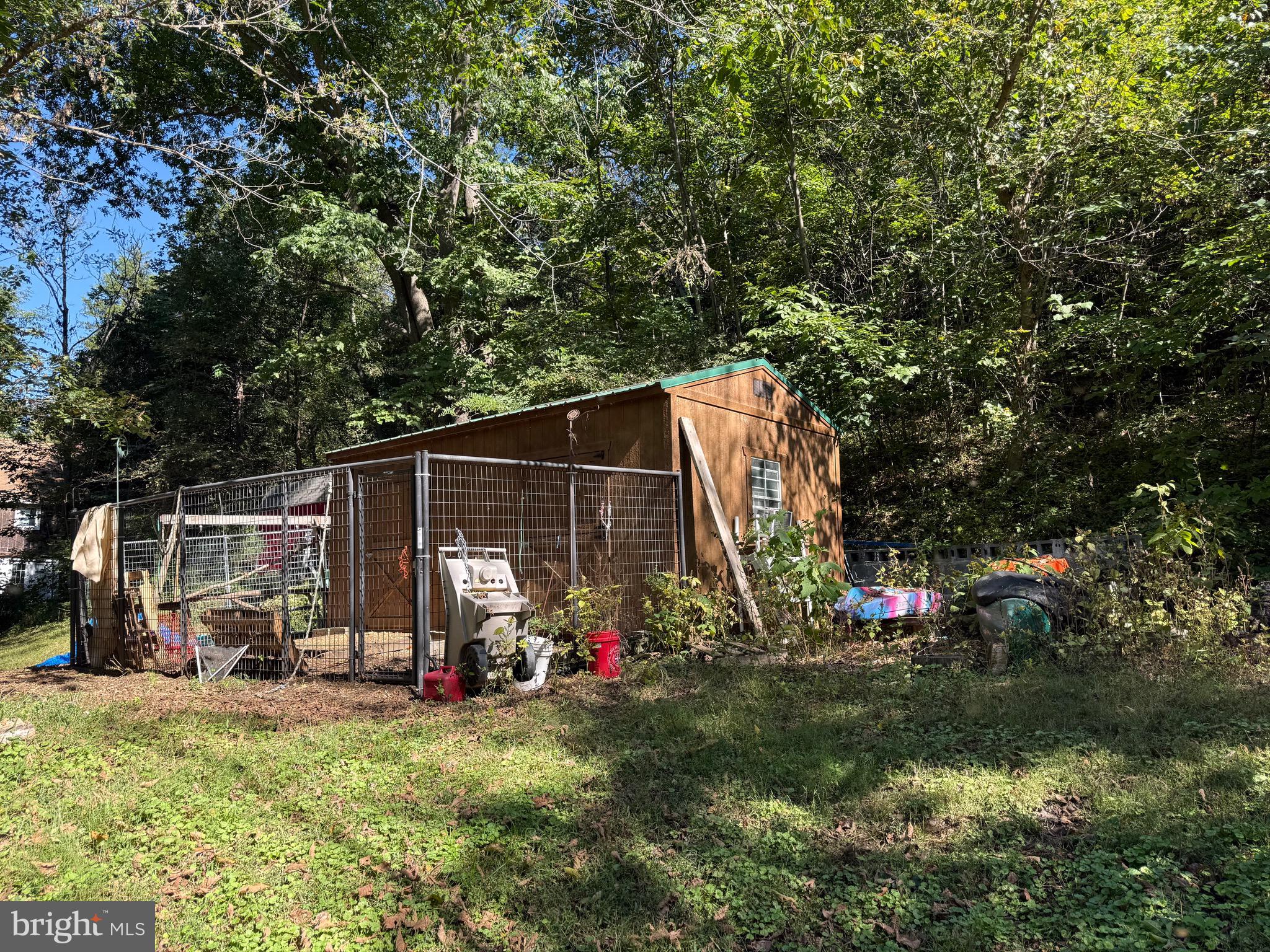 MASSANUTTEN VIEW - Land