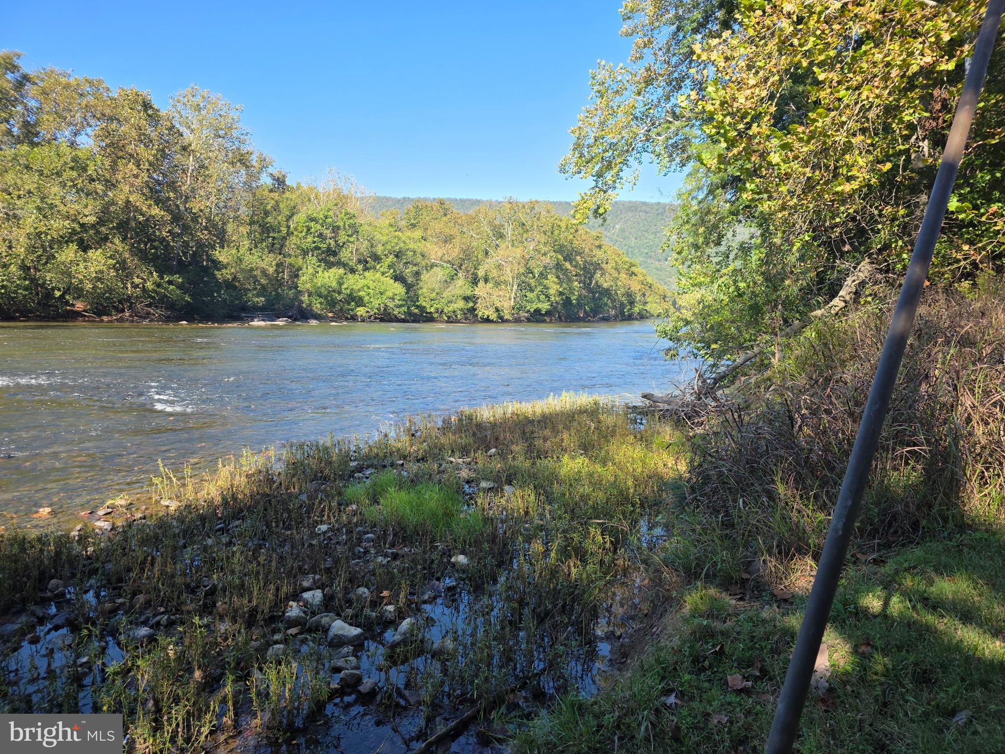 MASSANUTTEN VIEW - Land