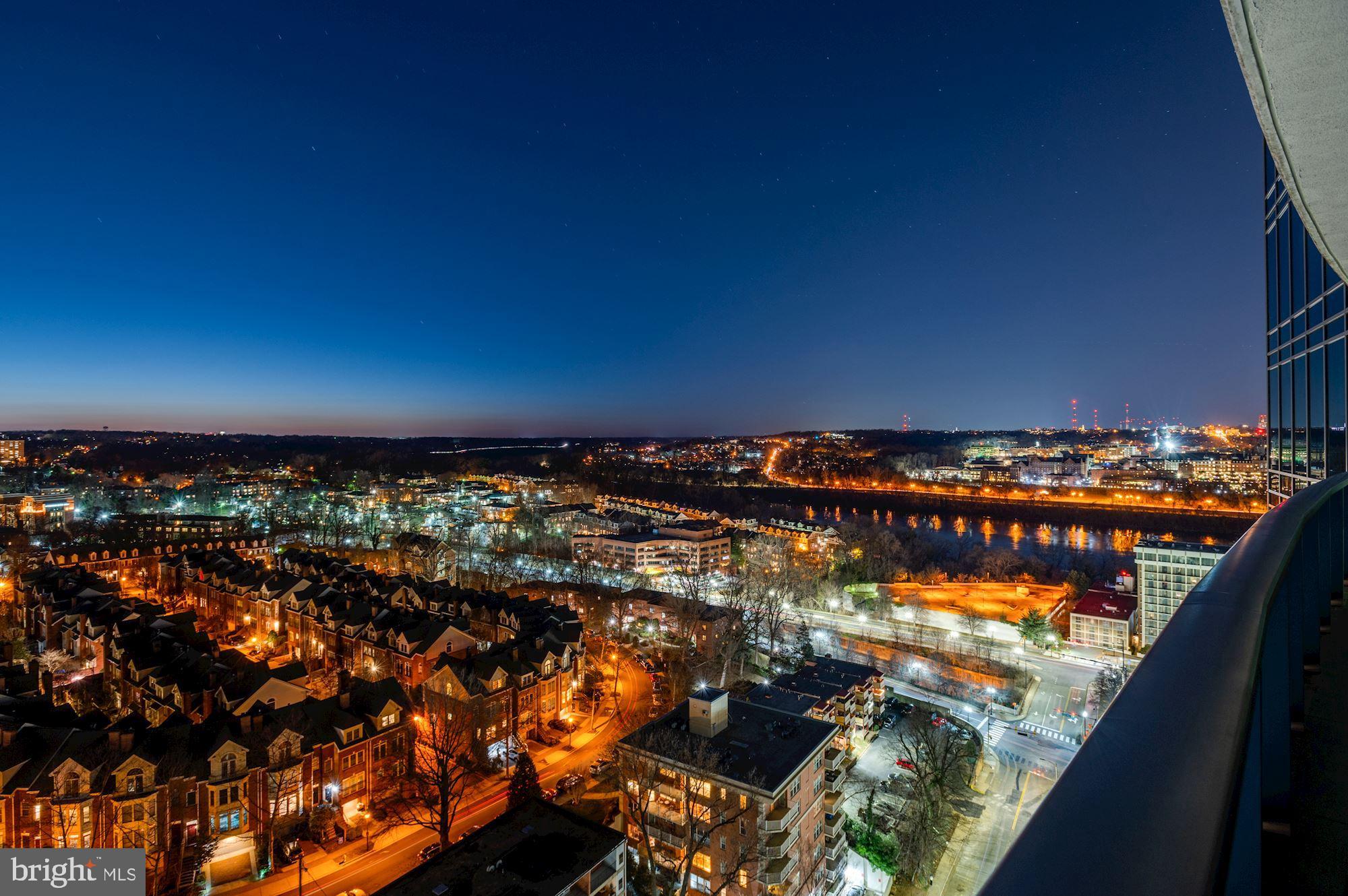 TURNBERRY TOWER - Residential