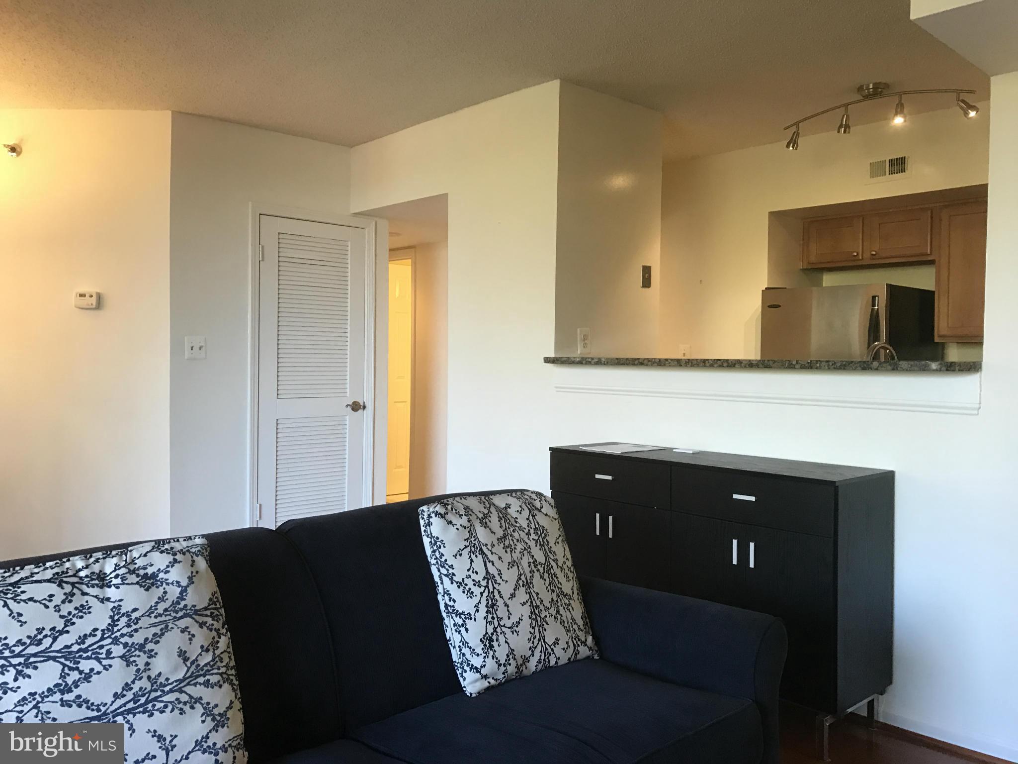 EASTVIEW AT BALLSTON METRO - Residential Lease