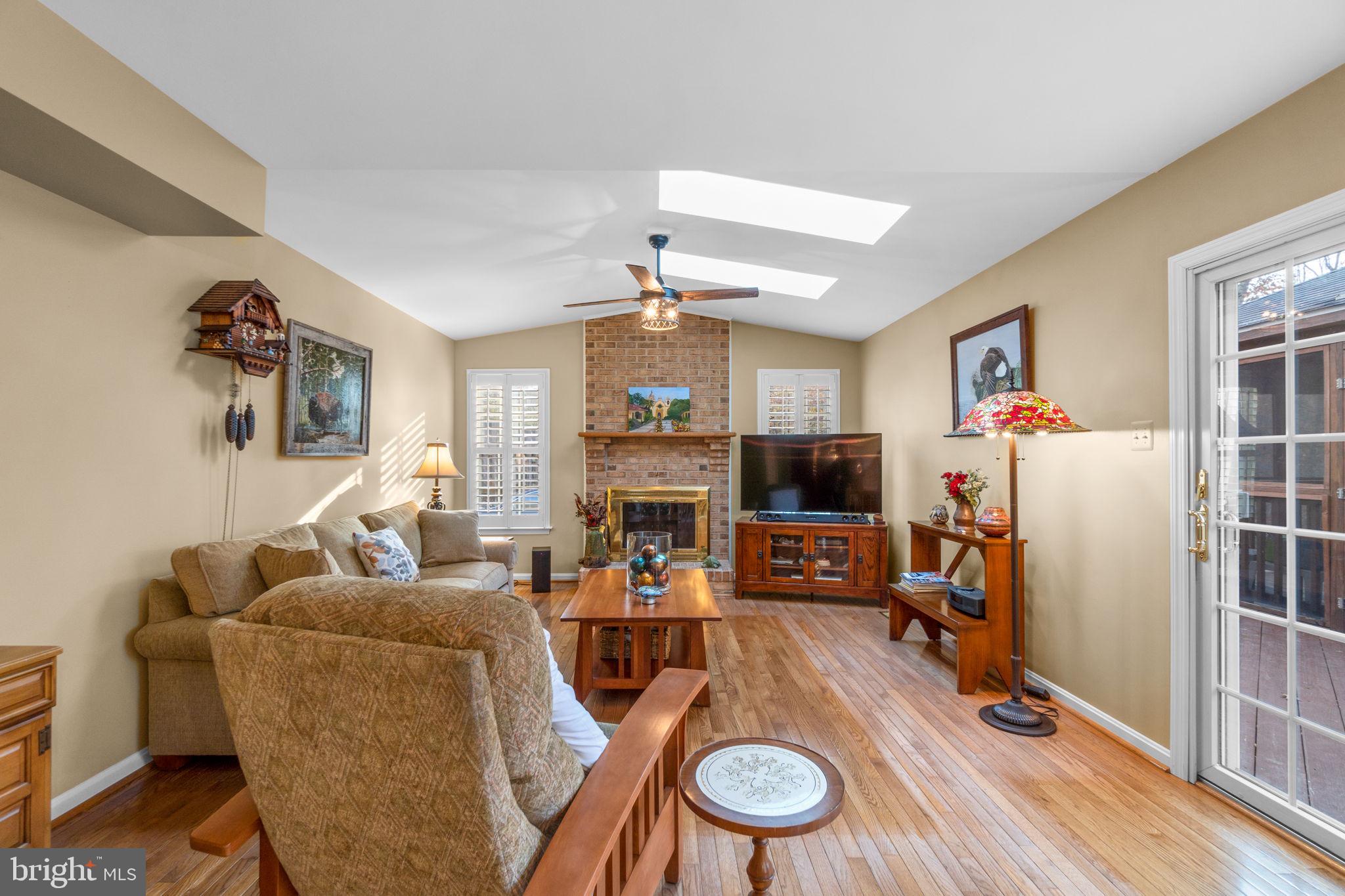 BREEZEWOOD FARMS - Residential