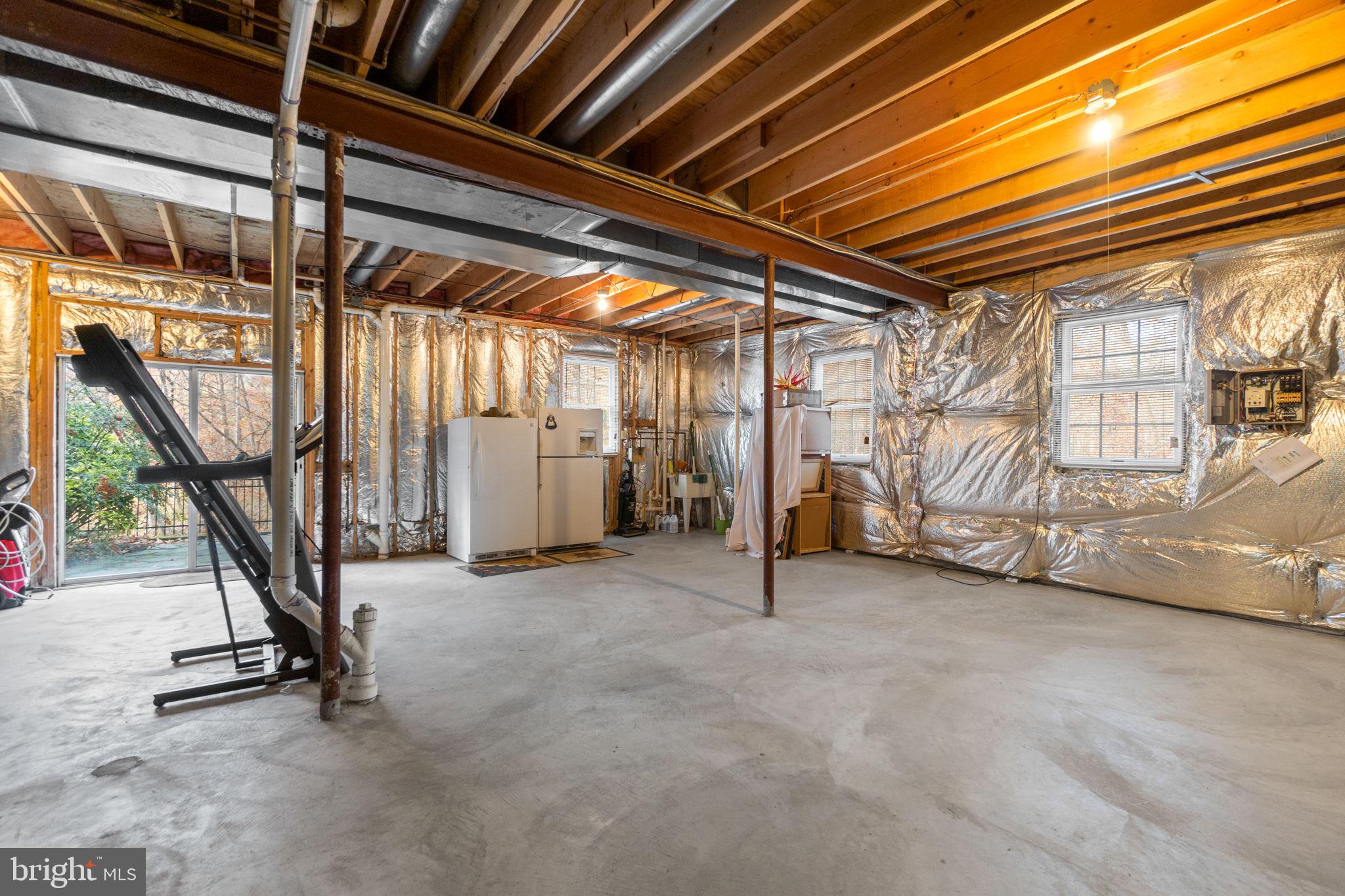 BREEZEWOOD FARMS - Residential