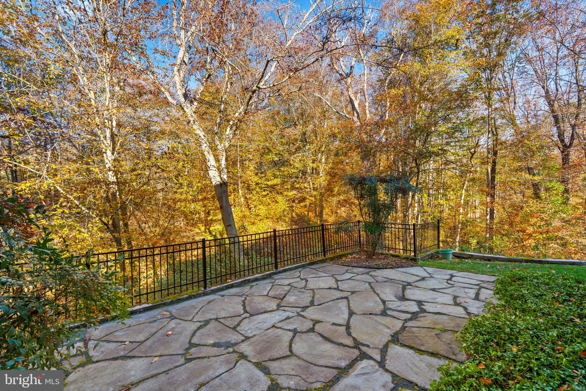 BREEZEWOOD FARMS - Residential