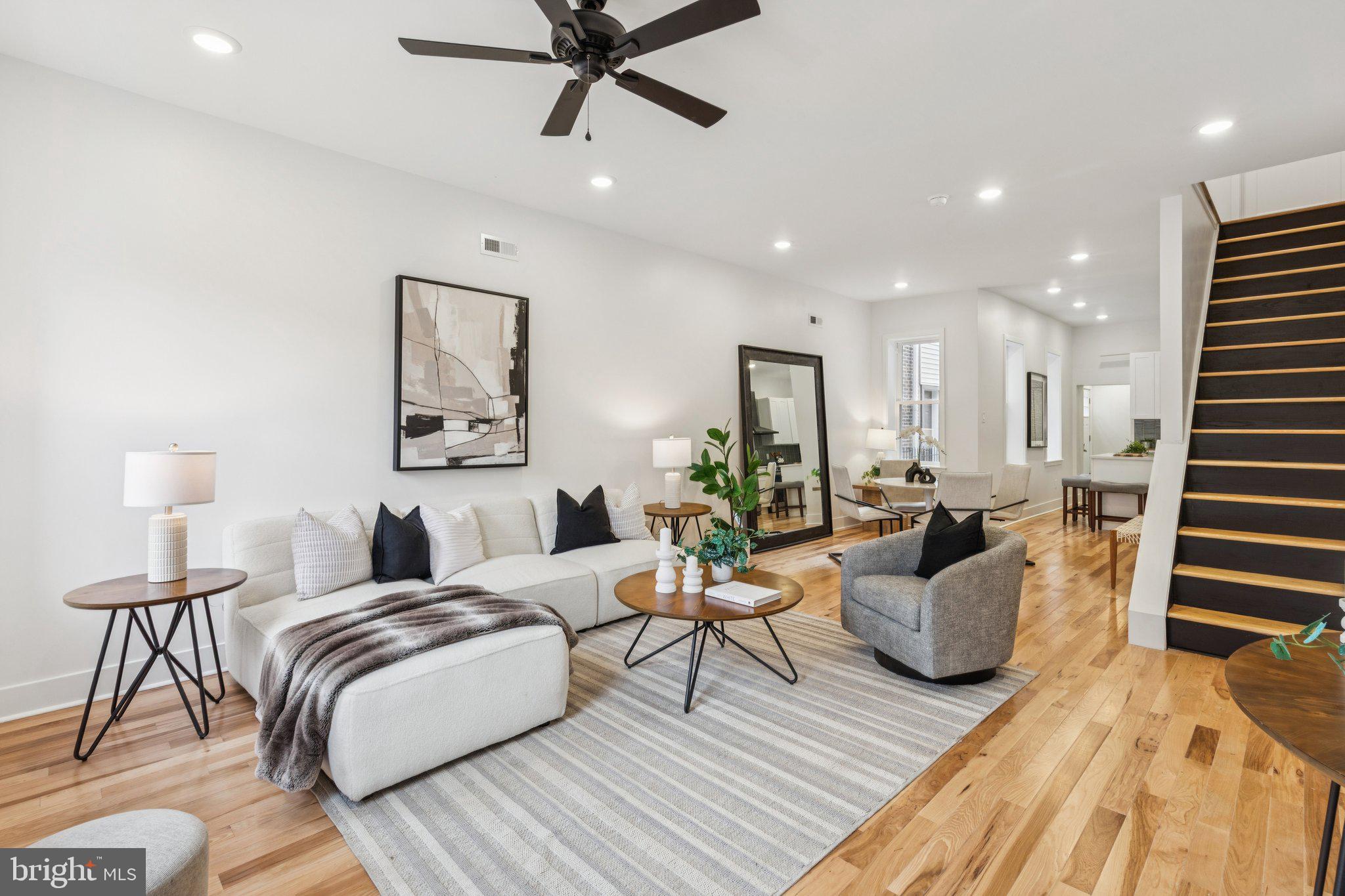 2662 E HUNTINGDON STREET