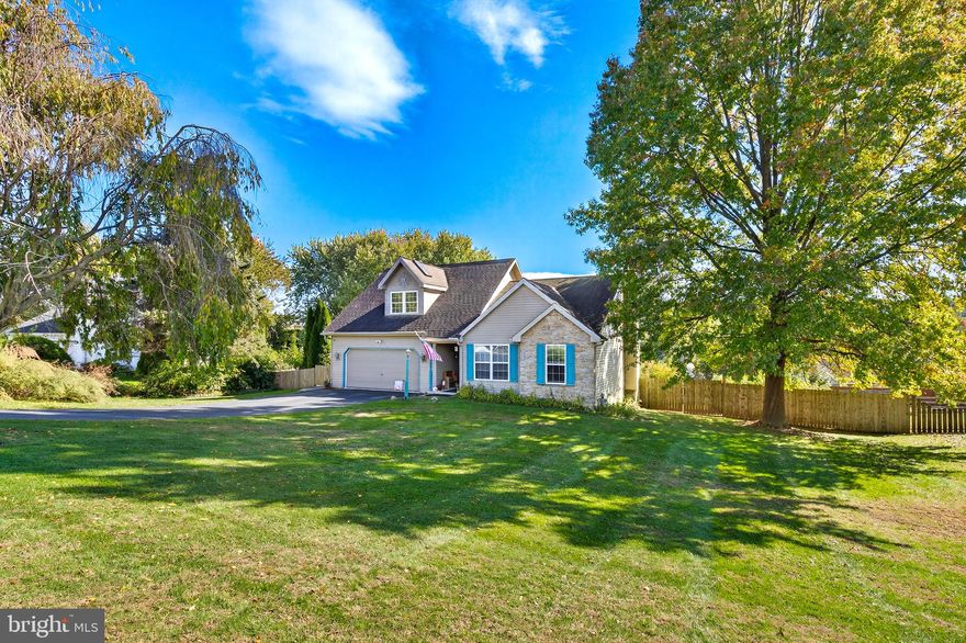 Welcome to this beautiful 4-bedroom, 4-bathroom home that offers both comfort and versatility. Nestled in a scenic location with gorgeous views, this property is perfect for those who value space, privacy, and elegant design.
Outdoor Features Include:
Fully fenced-in yard, ideal for pets, children, or entertaining
Multiple outdoor spaces — patio, deck, and balcony — perfect for enjoying the serene surroundings
Level yard with plenty of room for outdoor living, play, or gardening
Interior Highlights
Two spacious primary bedrooms, each featuring private en suite baths,
Granite countertops and quality finishes throughout the kitchen and select bathrooms,
Multiple heating sources, including a newer gas heating system for year-round comfort,
Expansive living room and a separate family room, perfect for relaxing or entertaining,
Full lower level, ideal for storage, a home gym, office, or additional living space
Recent Updates (within the past 3 years):
New gas heating system, Chimney cap,  Plantation shutters and custom blinds, Additional thoughtful updates throughout.
This home is designed for flexible living and is perfect for multi-generational households, remote work setups, or anyone needing extra space. Enjoy privacy, comfort, and style all in one exceptional property!