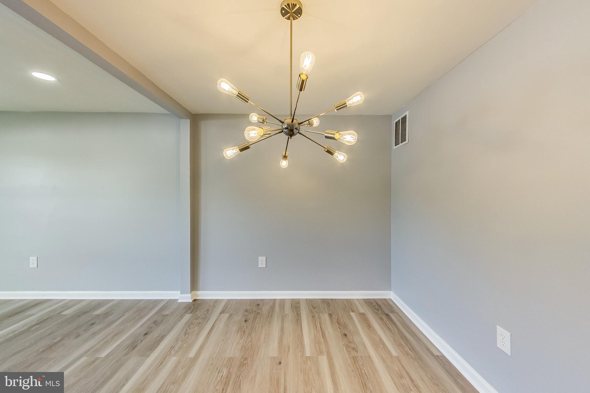 PINEWOOD HILL - Residential Lease