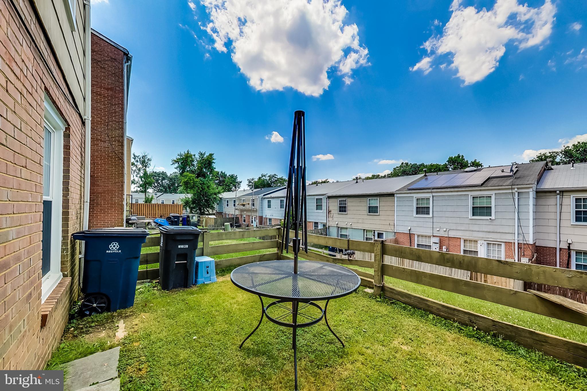 PINEWOOD HILL - Residential Lease