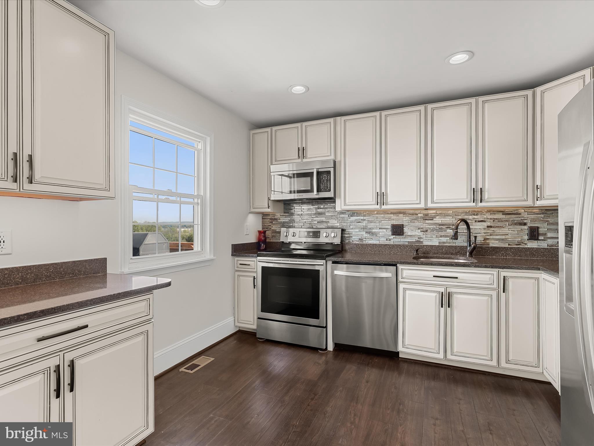 CARROLL MEADOWS - Residential