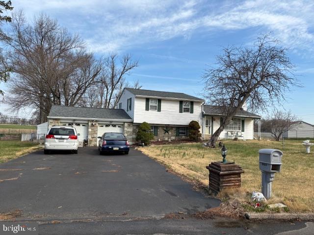 SALEM CENTER - Residential