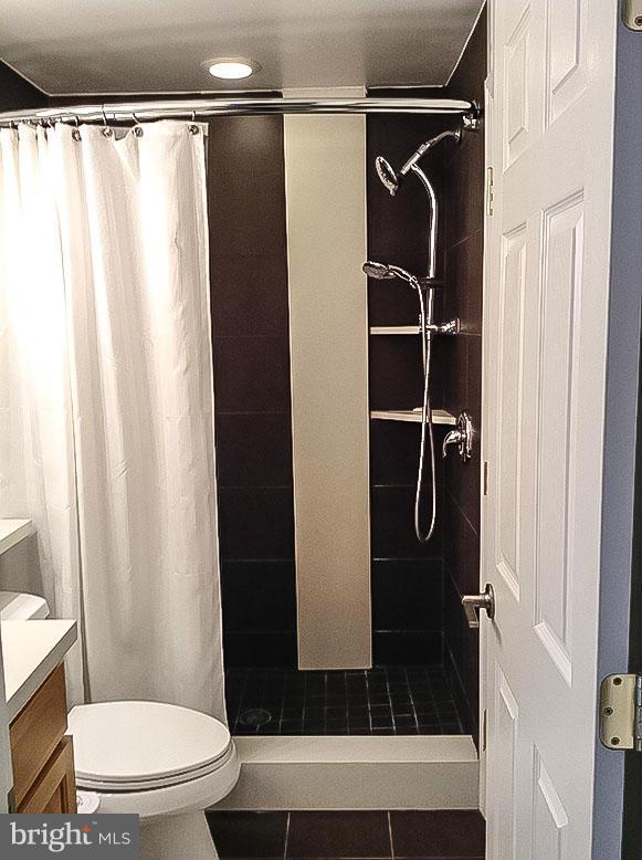 LIFESTYLE AT SULLY STATION - Residential