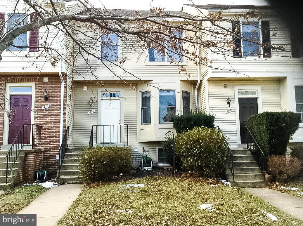 LIFESTYLE AT SULLY STATION - Residential