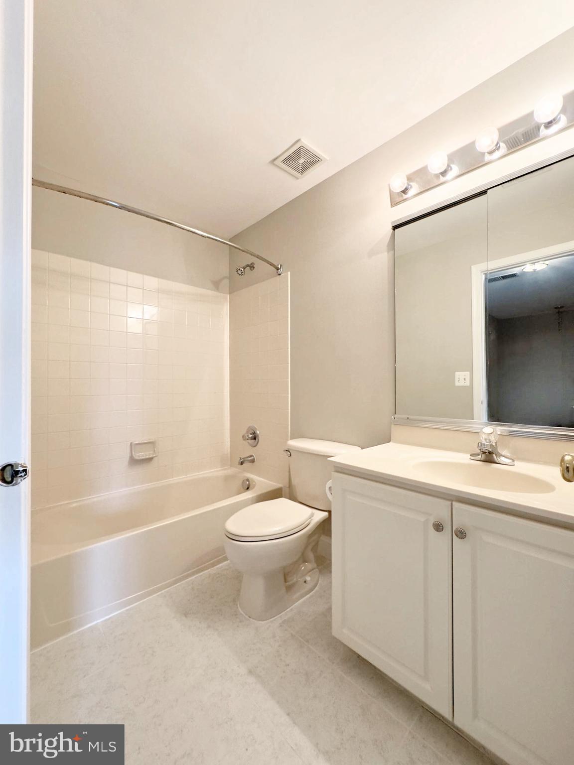 BELMONT LAND BAY - Residential