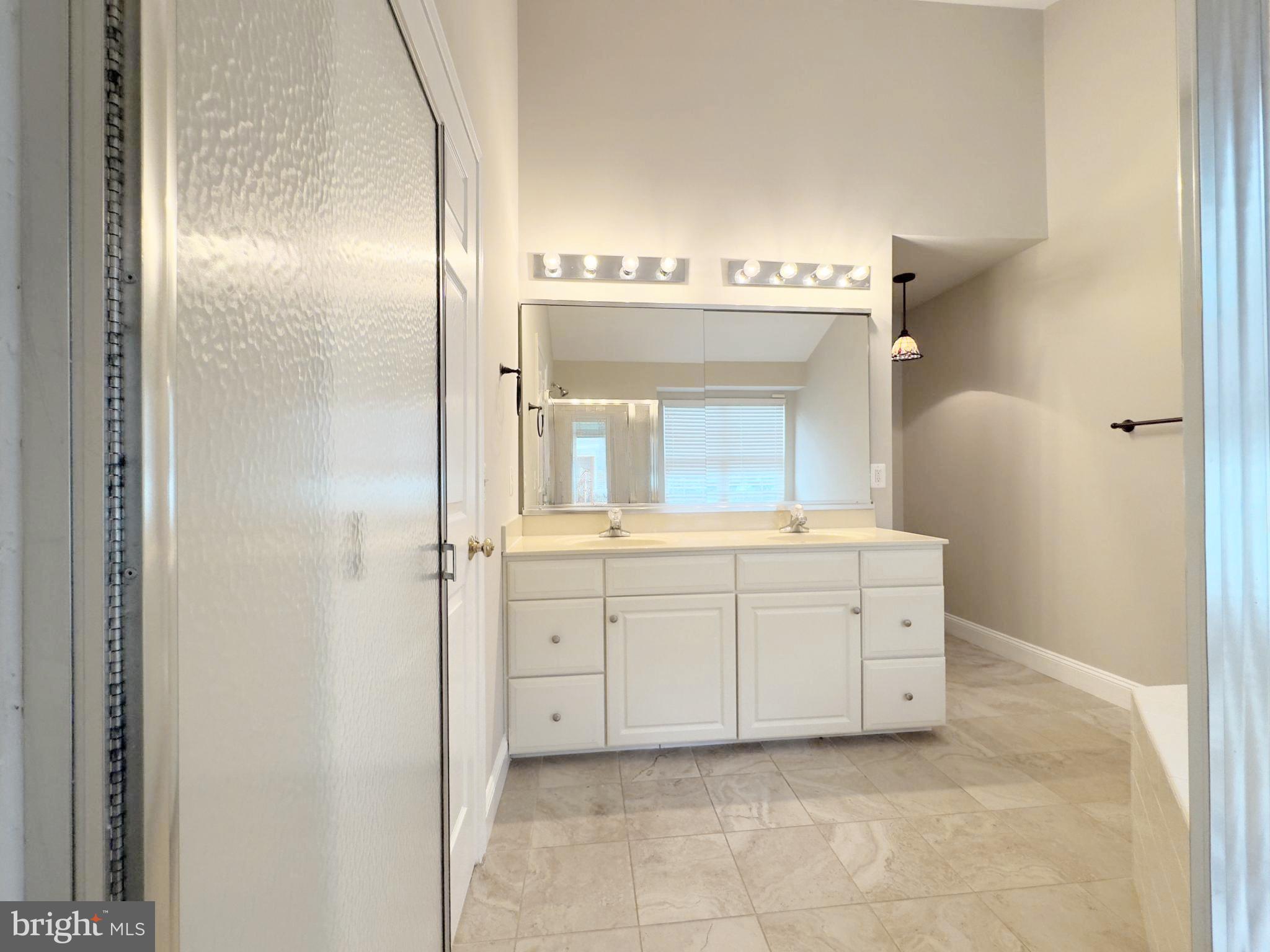 BELMONT LAND BAY - Residential