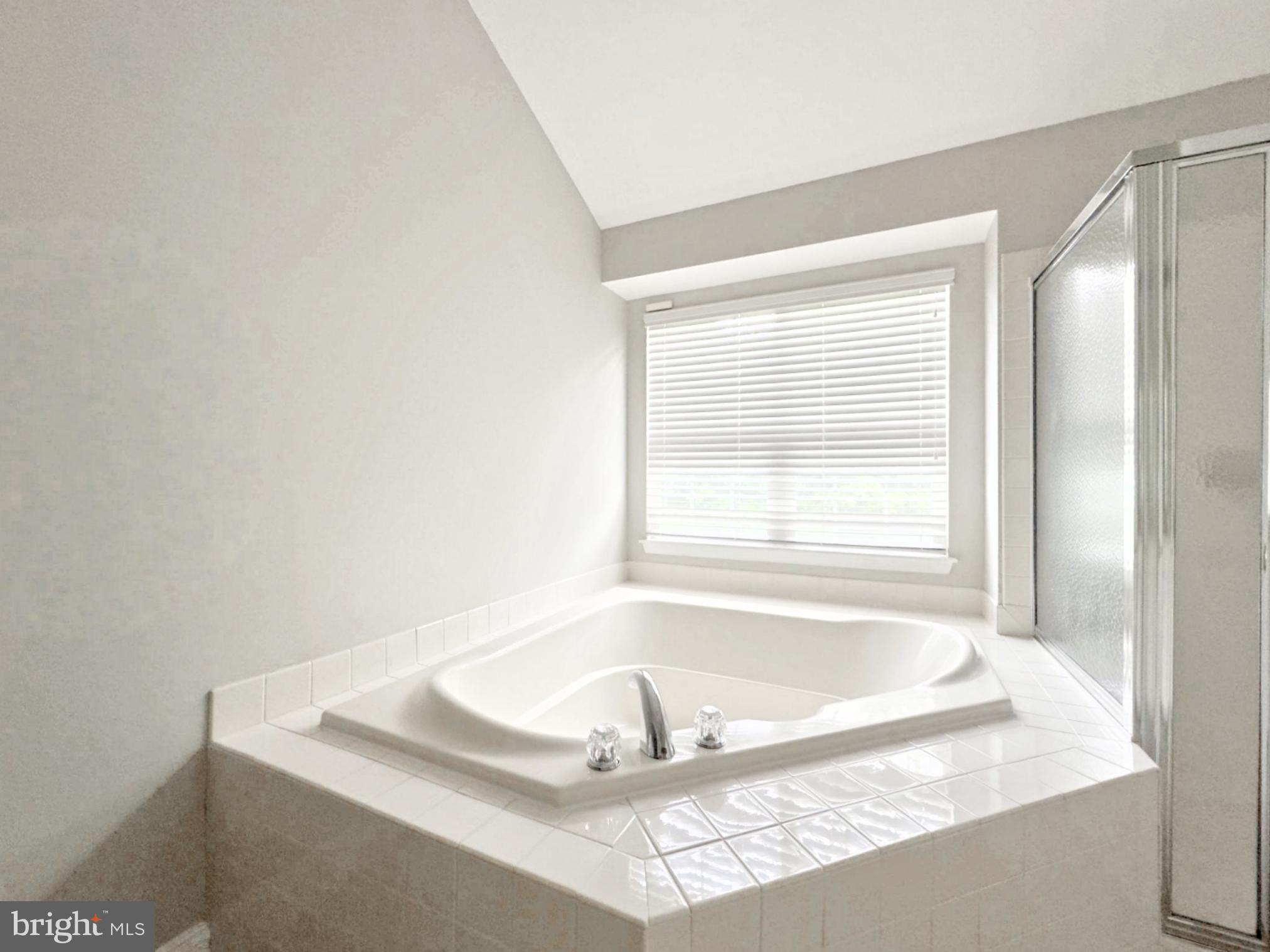 BELMONT LAND BAY - Residential