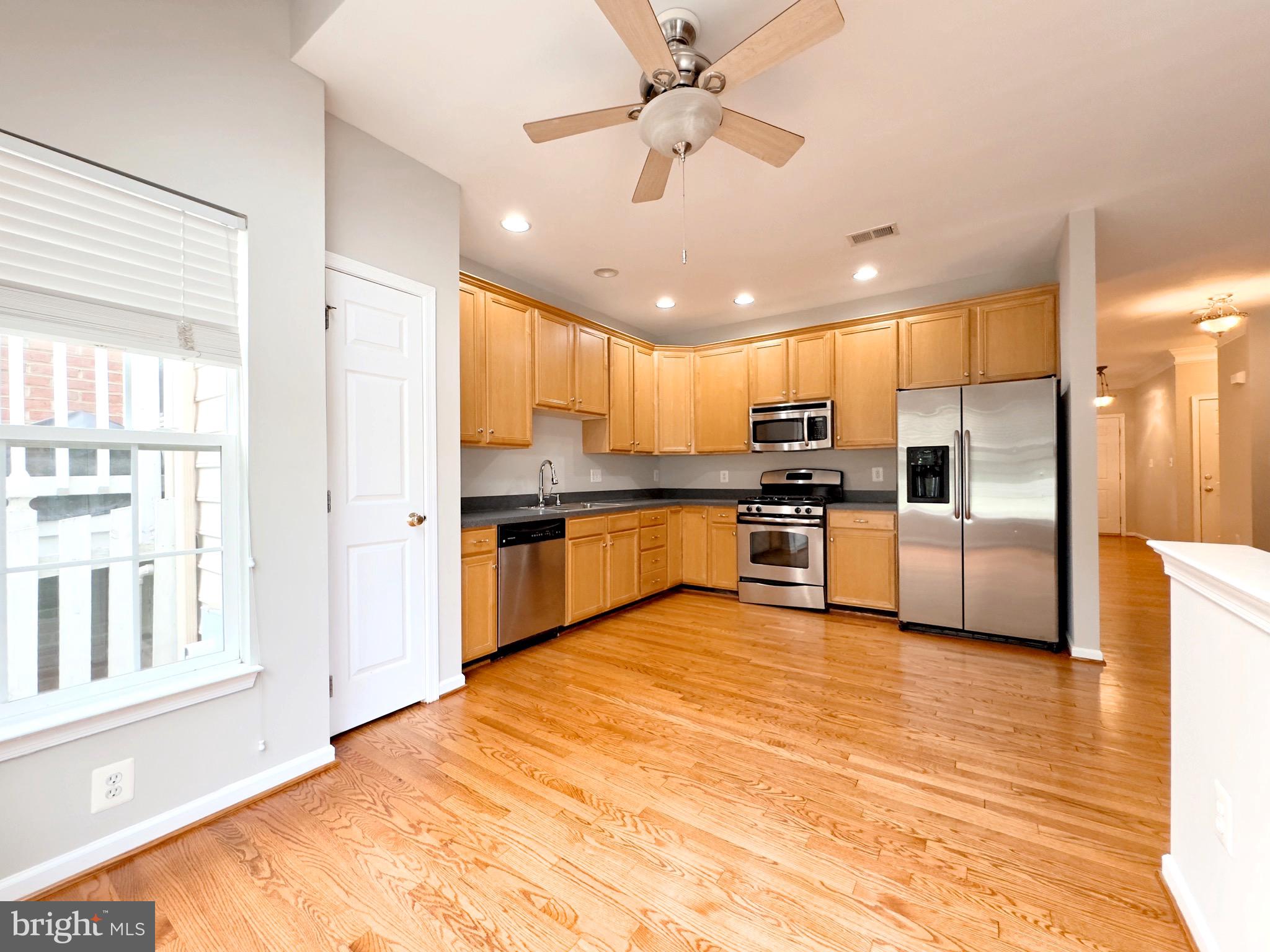 BELMONT LAND BAY - Residential