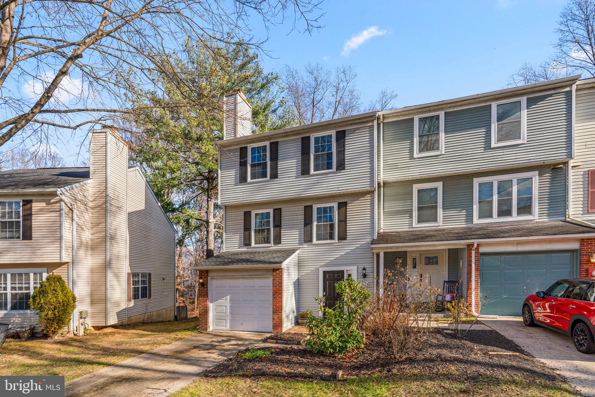 VILLAGE OF HICKORY RIDGE - Residential