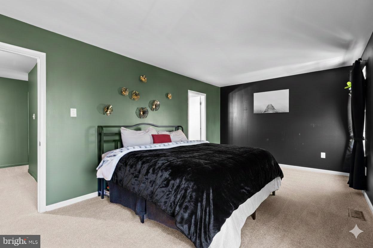 VILLAGE OF HICKORY RIDGE - Residential