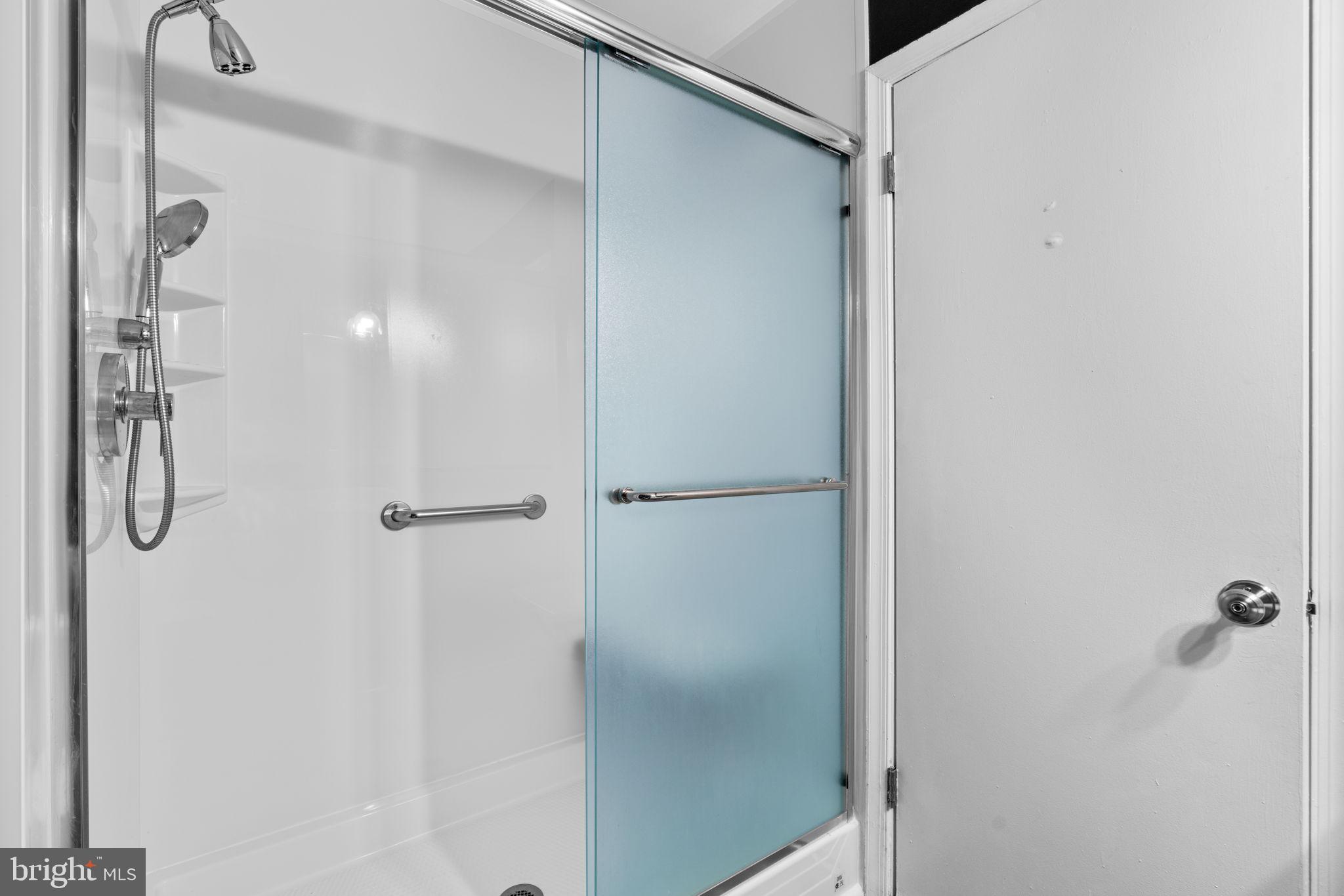 VILLAGE OF HICKORY RIDGE - Residential