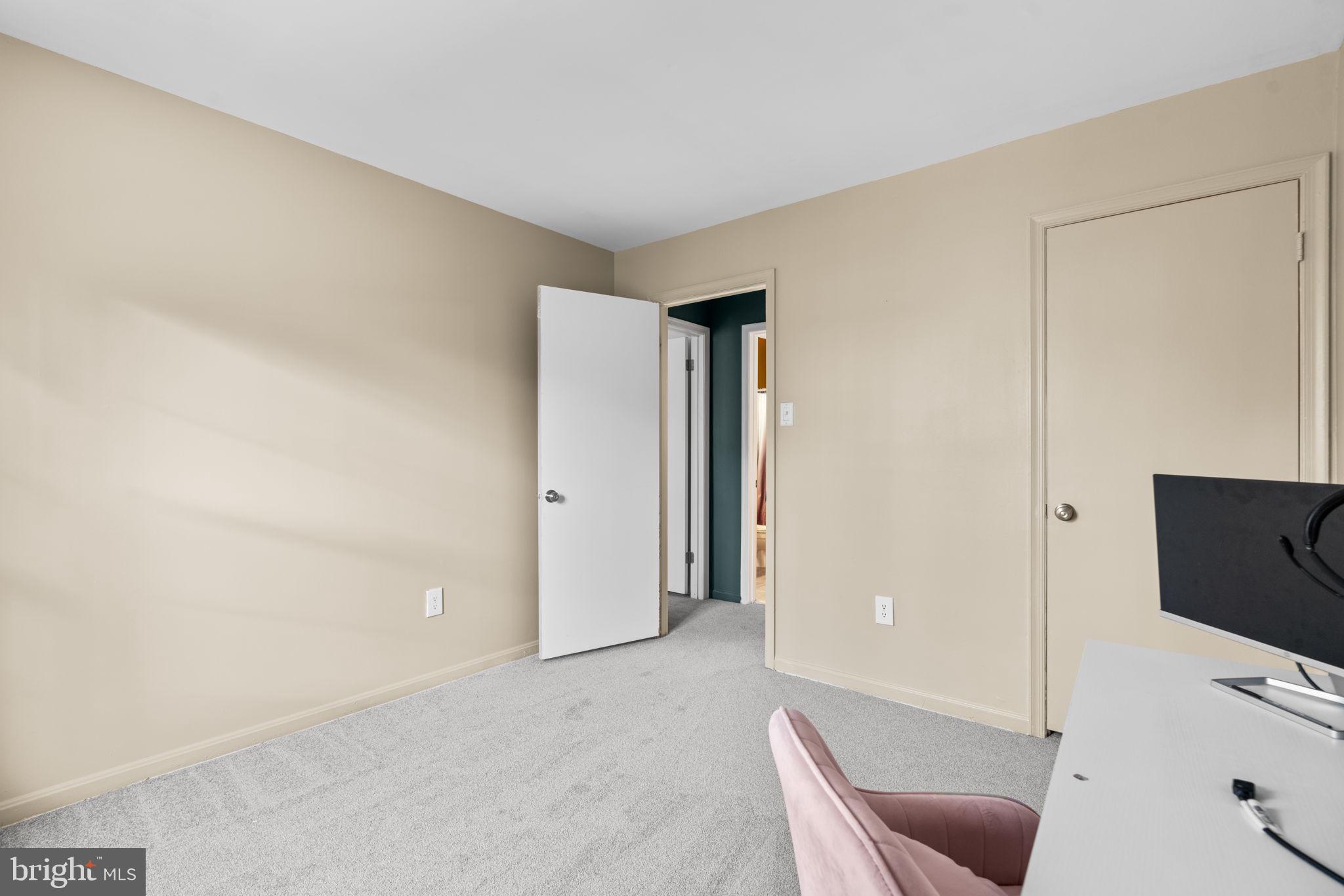 VILLAGE OF HICKORY RIDGE - Residential